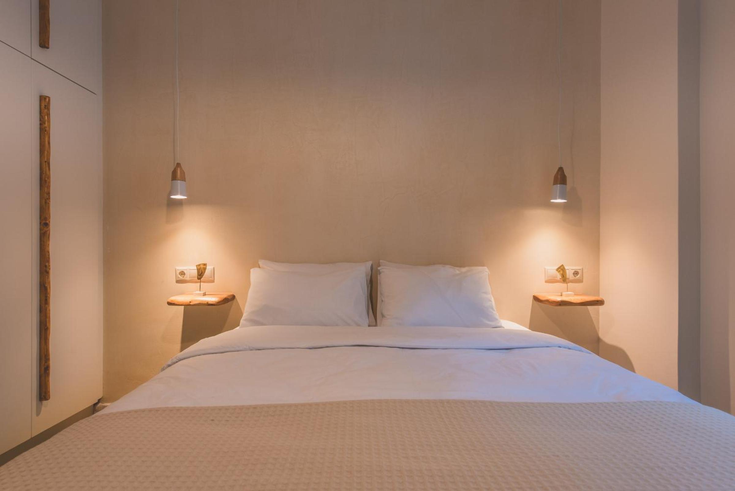 Luxury Apartment with Acropolis view Terrace and Jacuzzi in the Heart of Athens - Living Stone Azurite