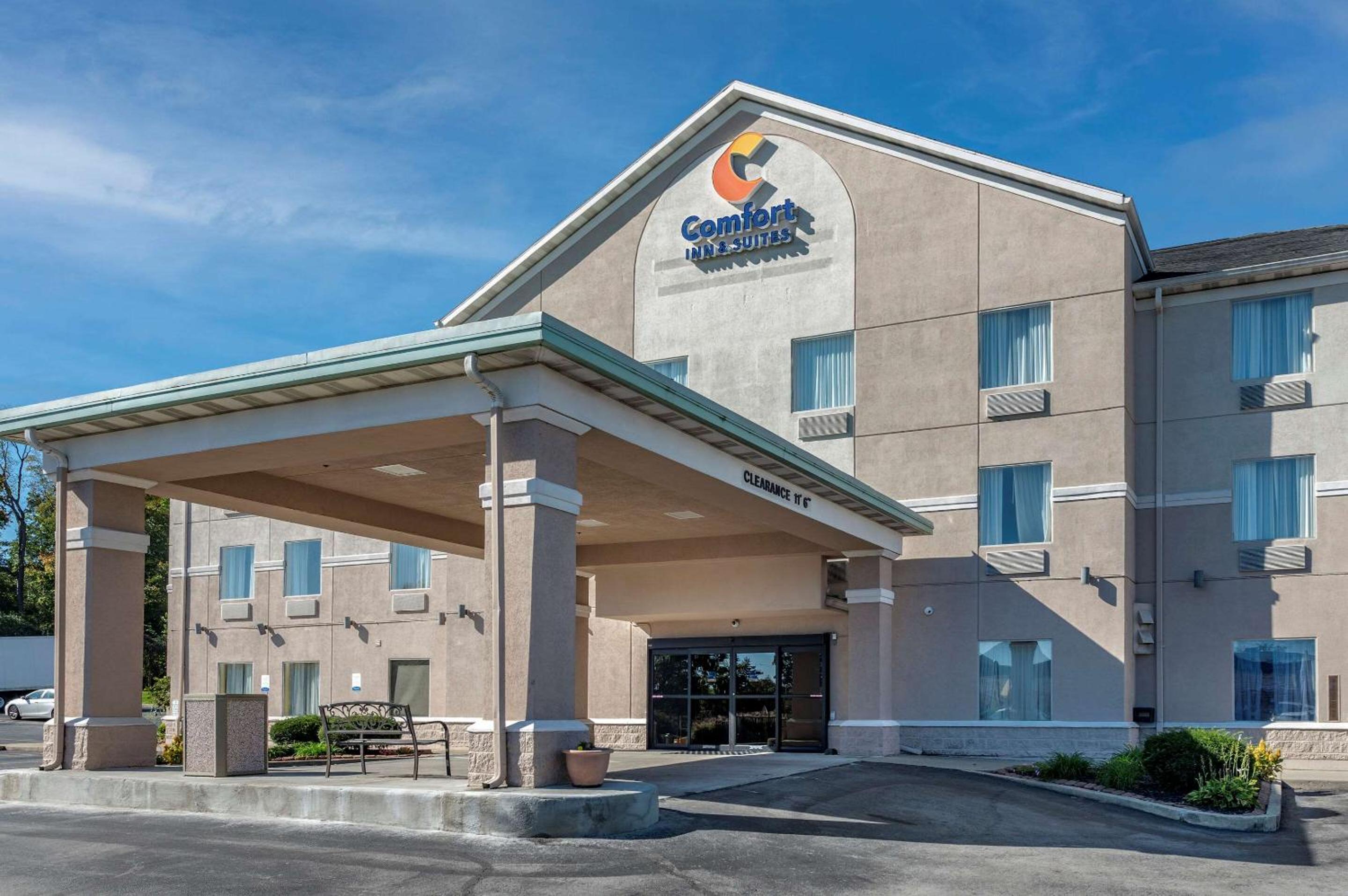 Comfort Inn & Suites Dayton Northwest - Englewood view 2