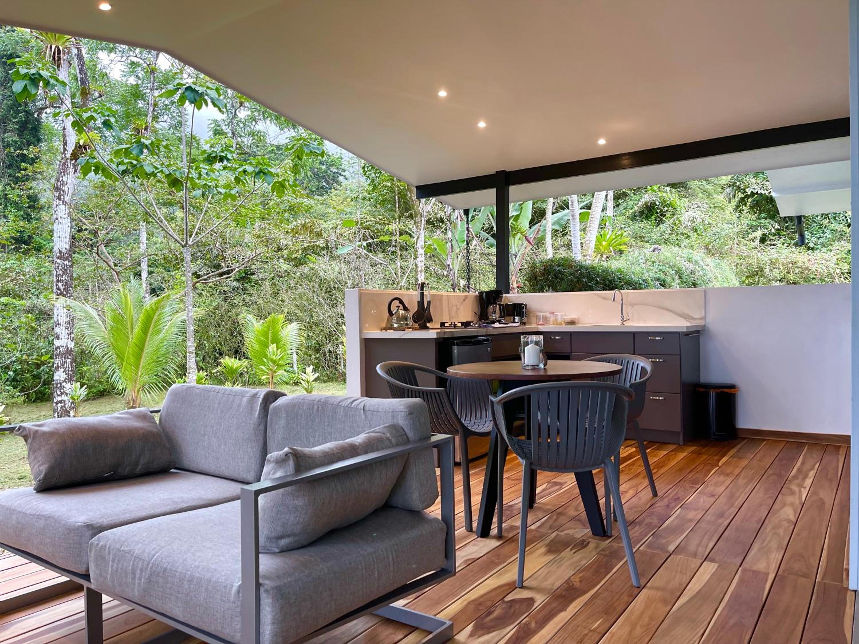 Tree of Life Cabinas