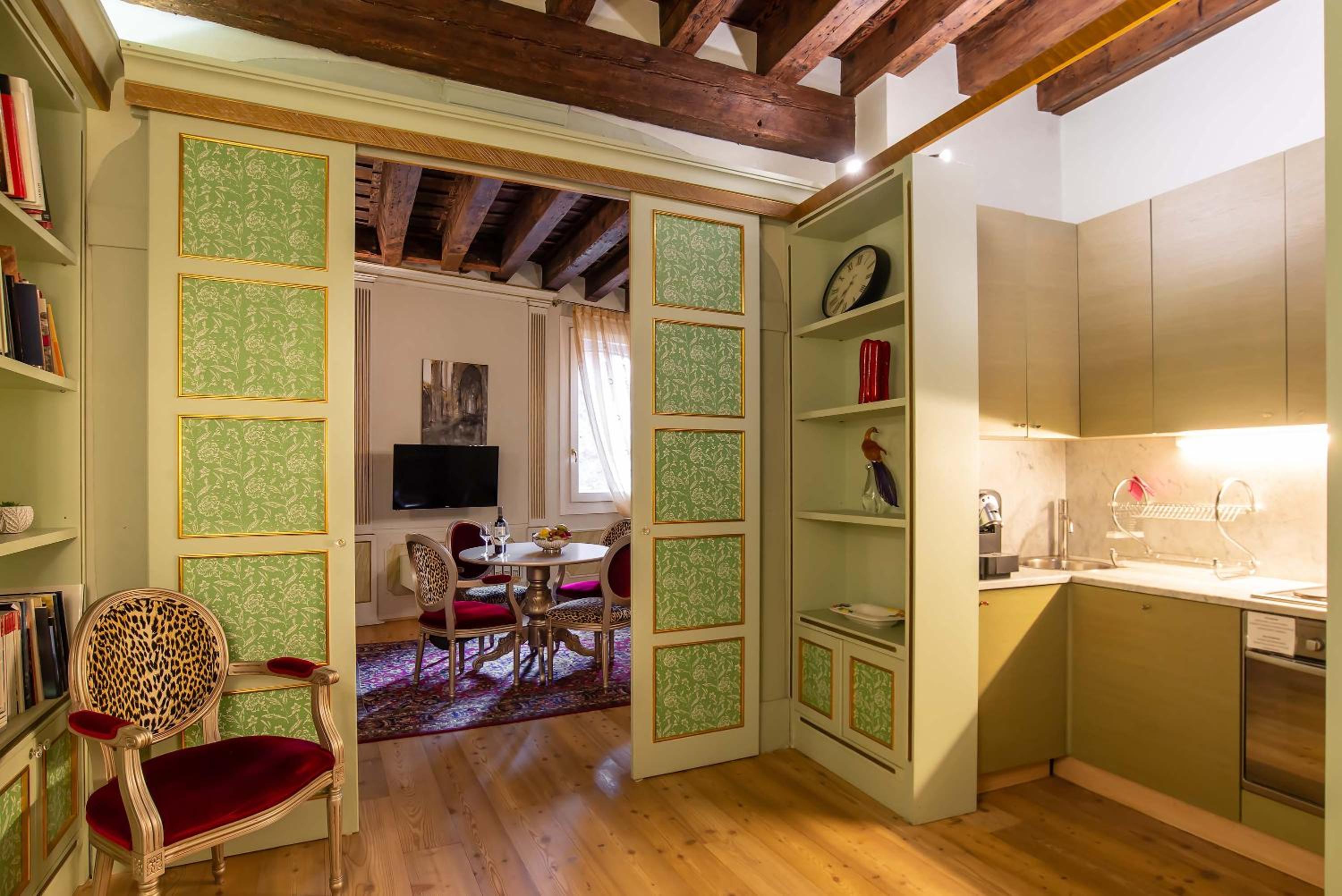 Sant'Angelo - Fenice Apartments in Venice