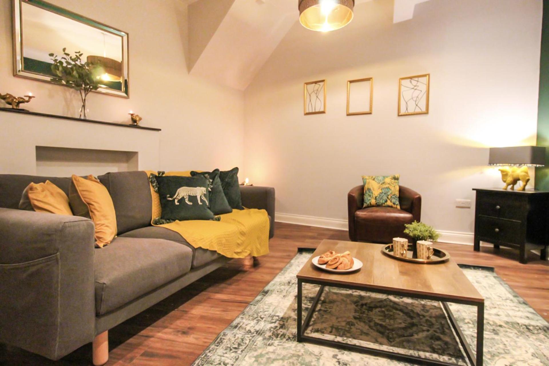 3 Bedroom City Centre Townhouse view 3