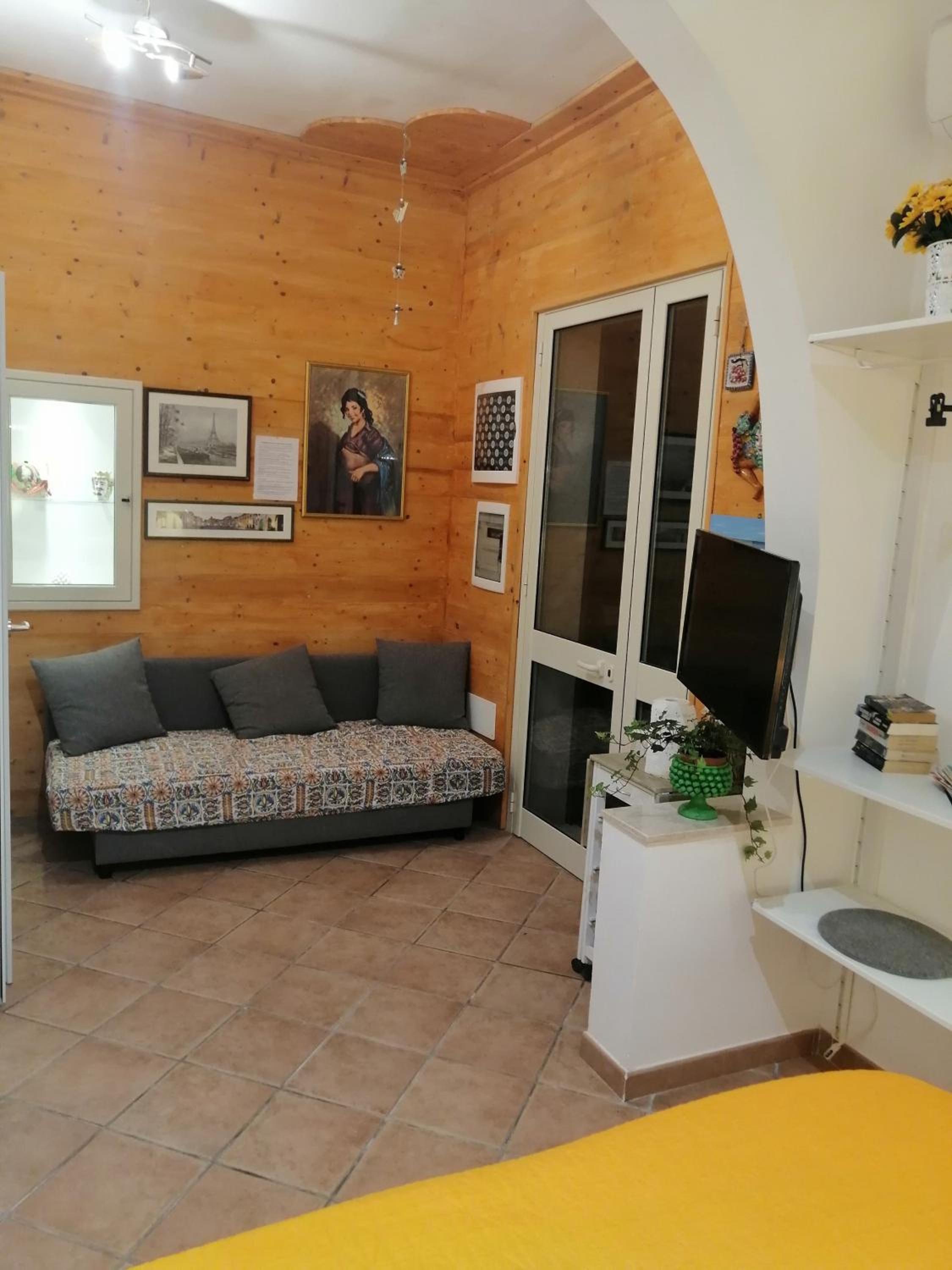 Photo 48