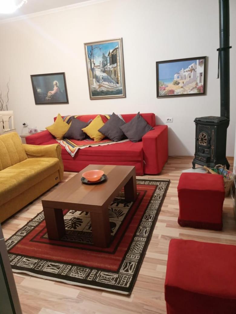 Apartment guest Korce