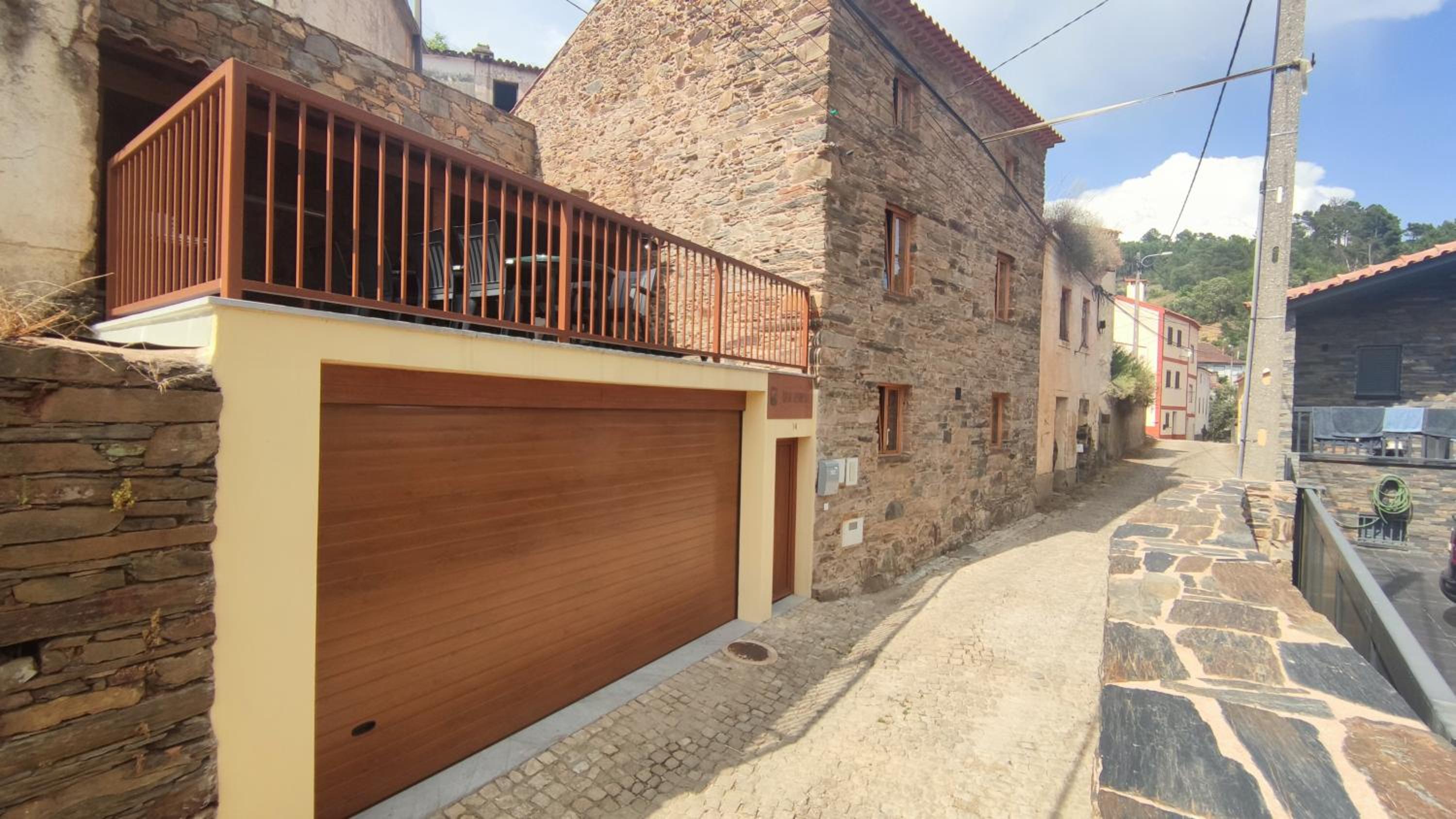 Casa Resineiro com Garagem e Terraço view 2