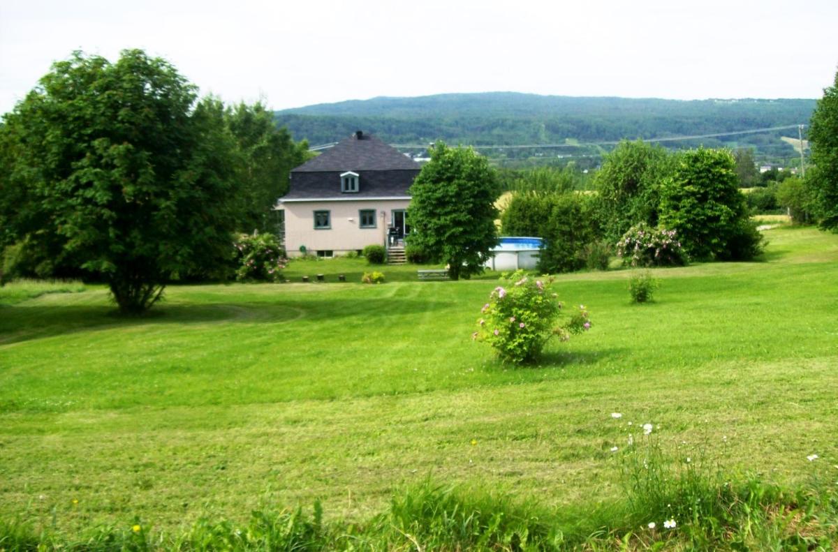 La Belle Époque view 2