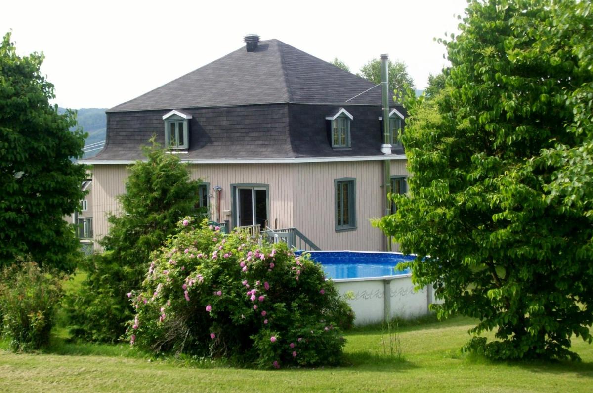 La Belle Époque view 3