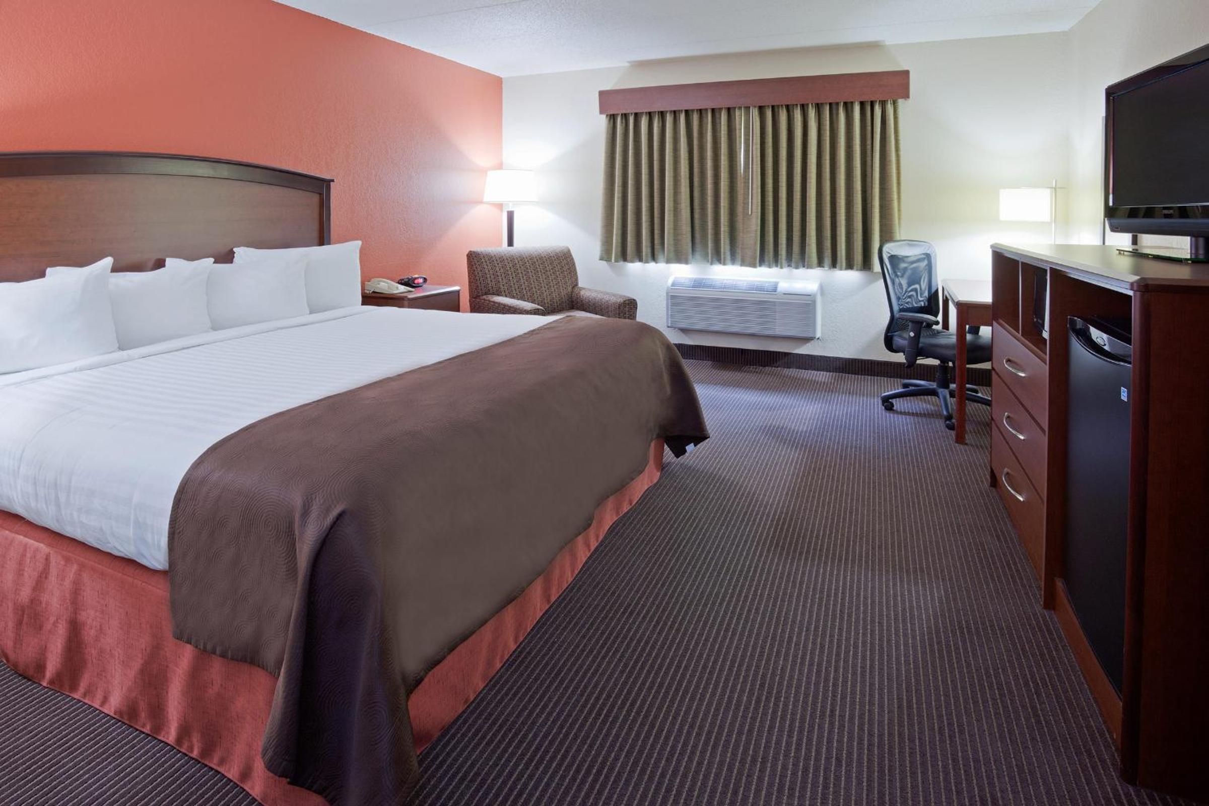 AmericInn by Wyndham Albert Lea