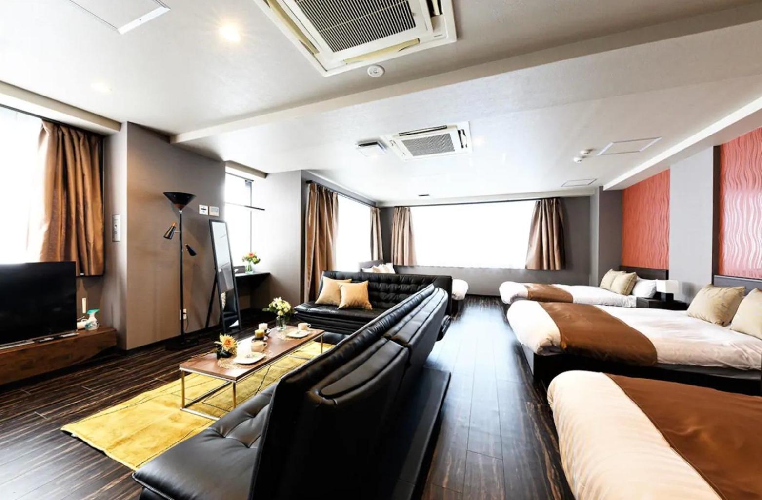 hotel room