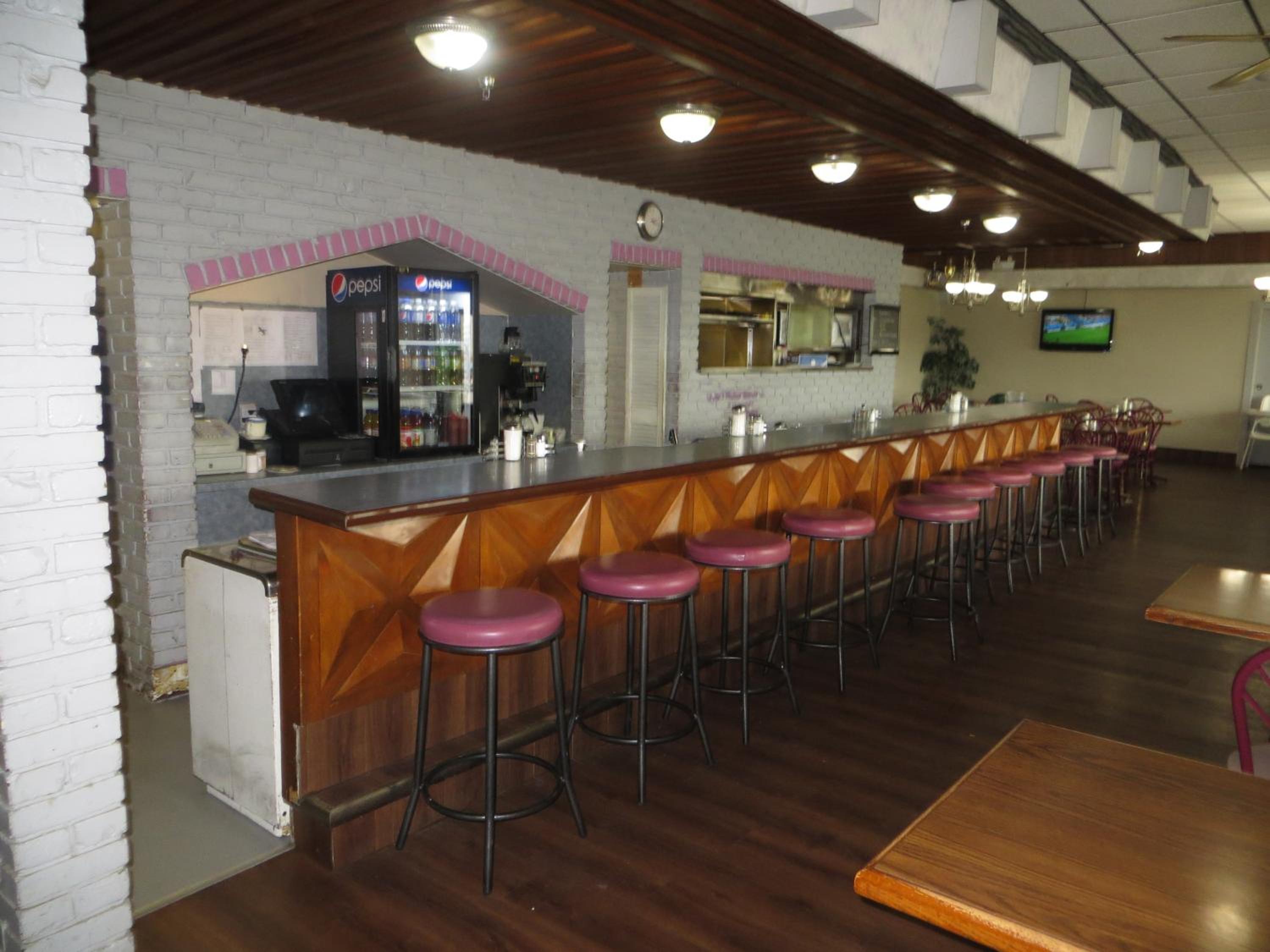 Airport Motor Inn