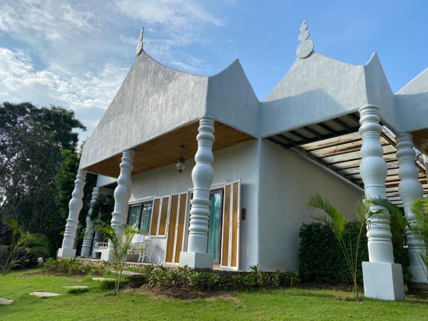 River Kwai Kiri Resort