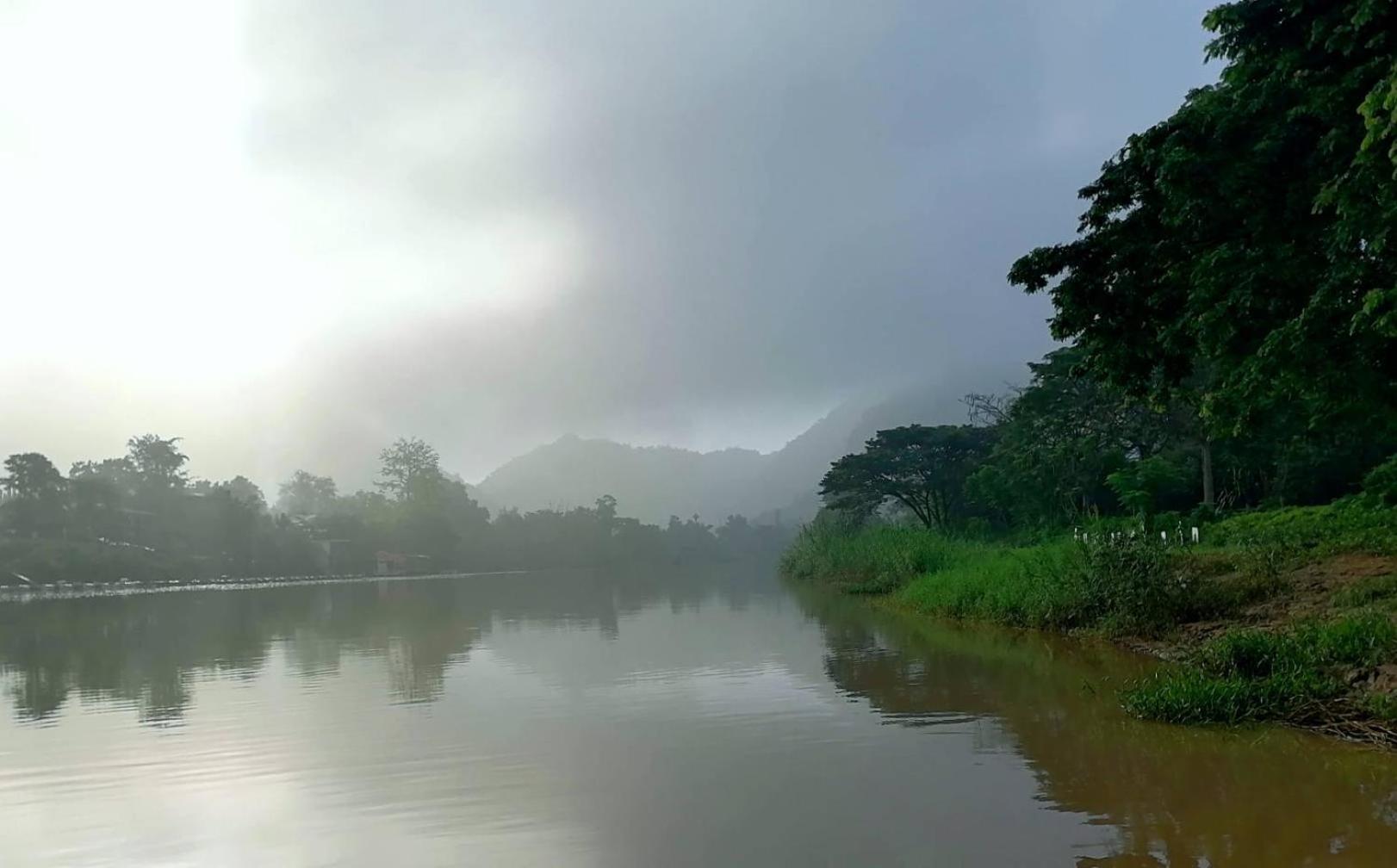 River Kwai Kiri Resort