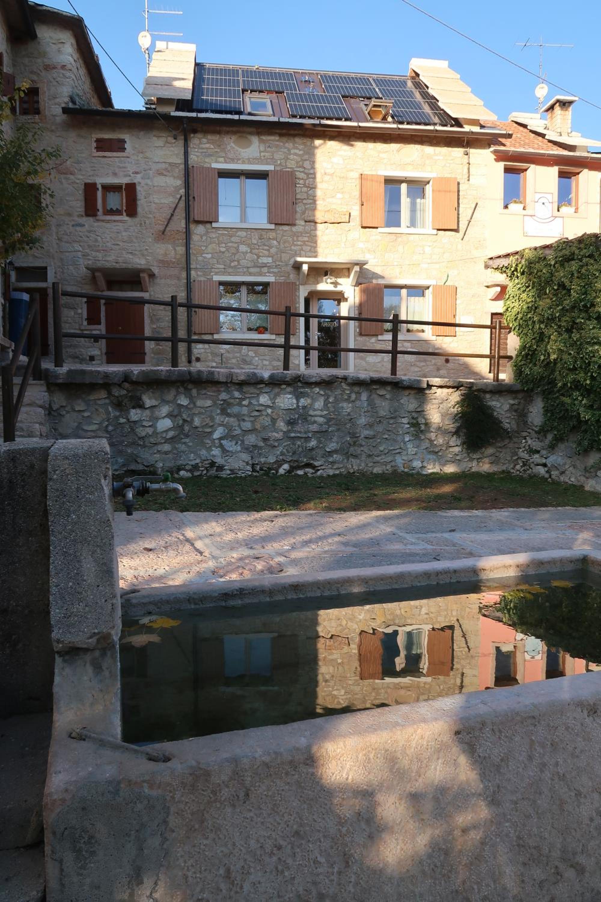 Malga Laben en Velo Veronese — building