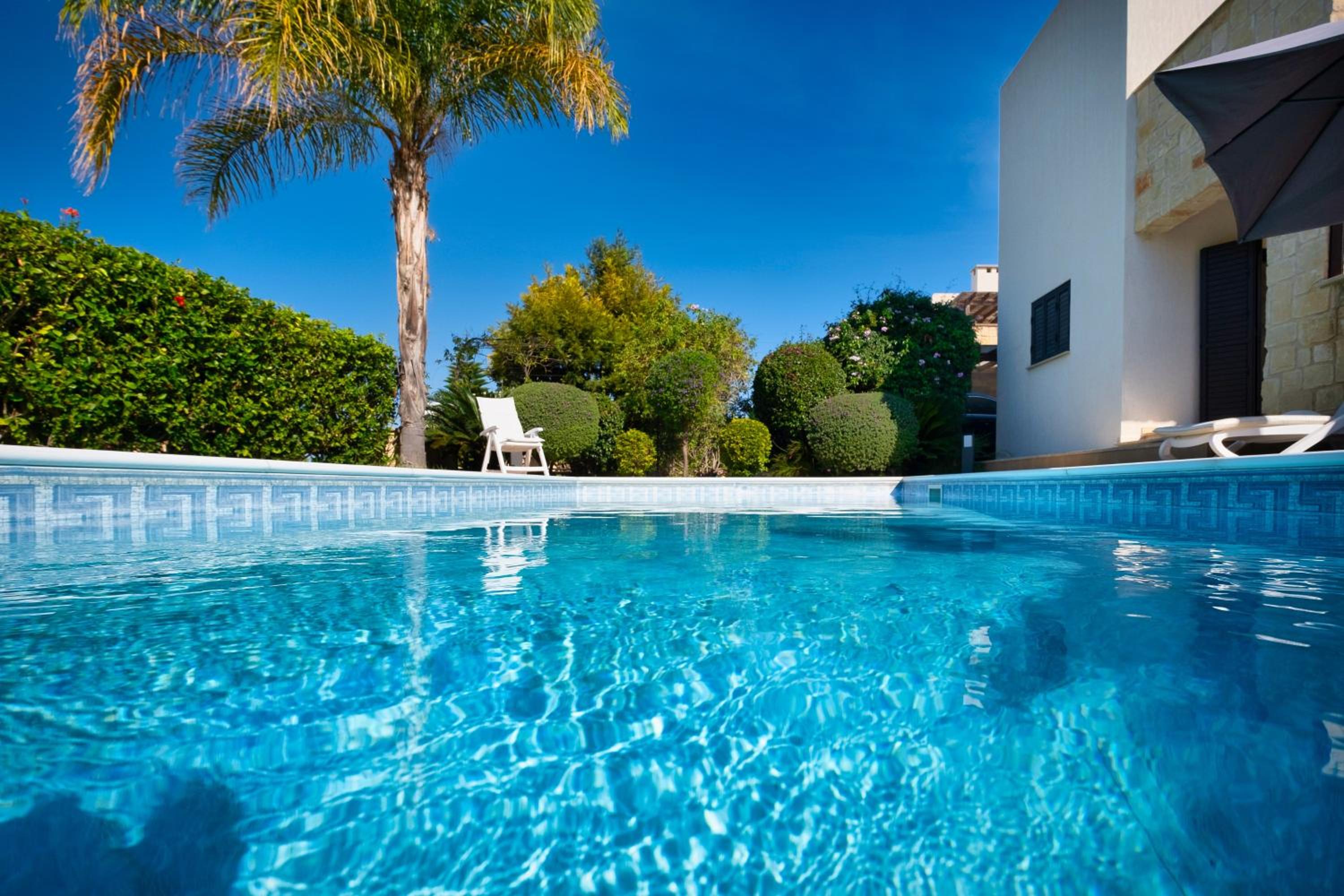 Villa Elena in Argaka view 2