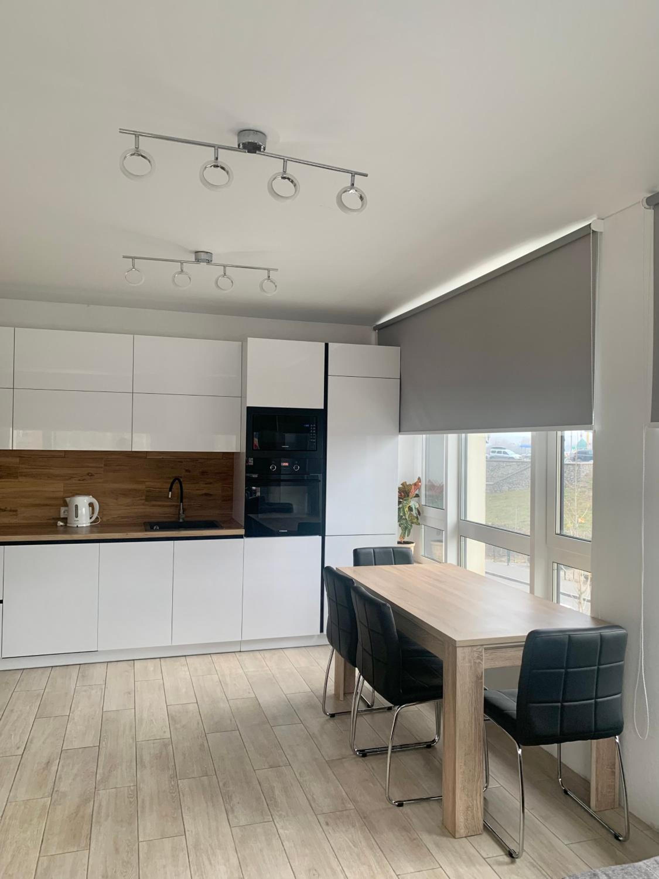 New 3 rooms apartment near the metro station