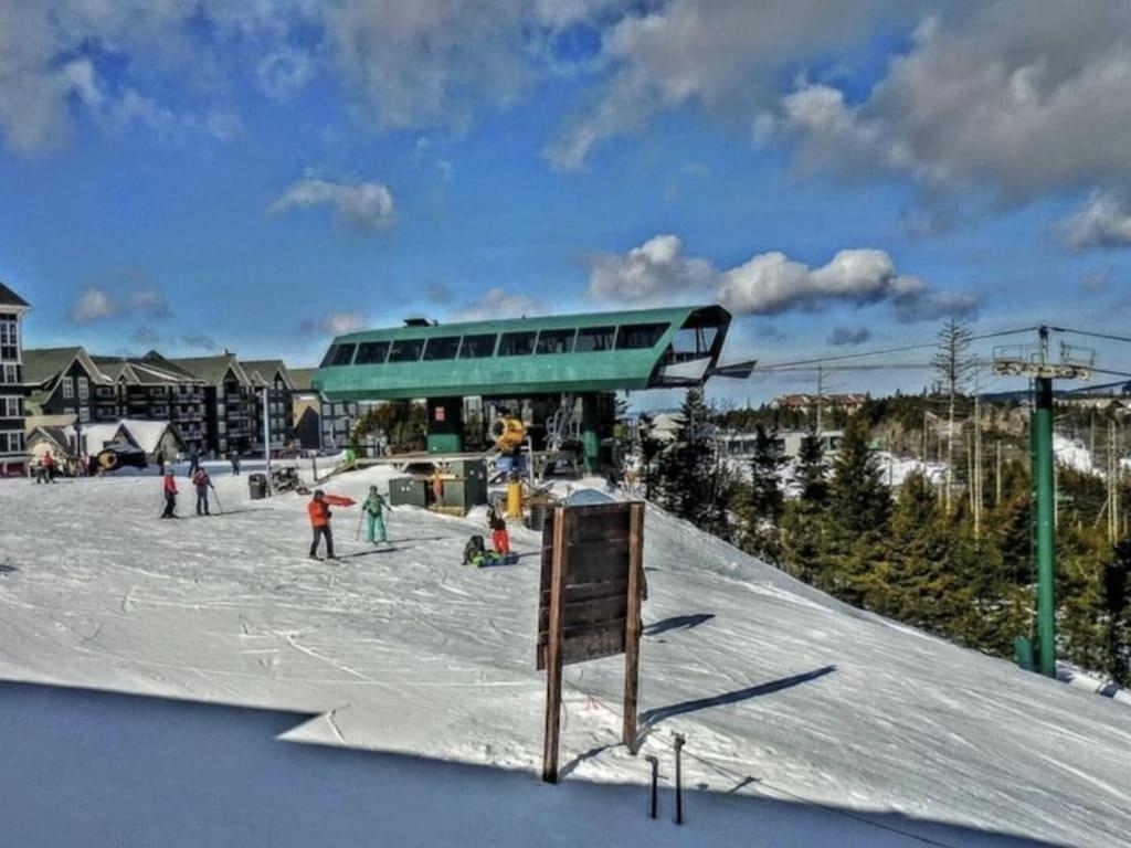 Enjoy the Long Range View, Ski in n out Top of the Mountain condo