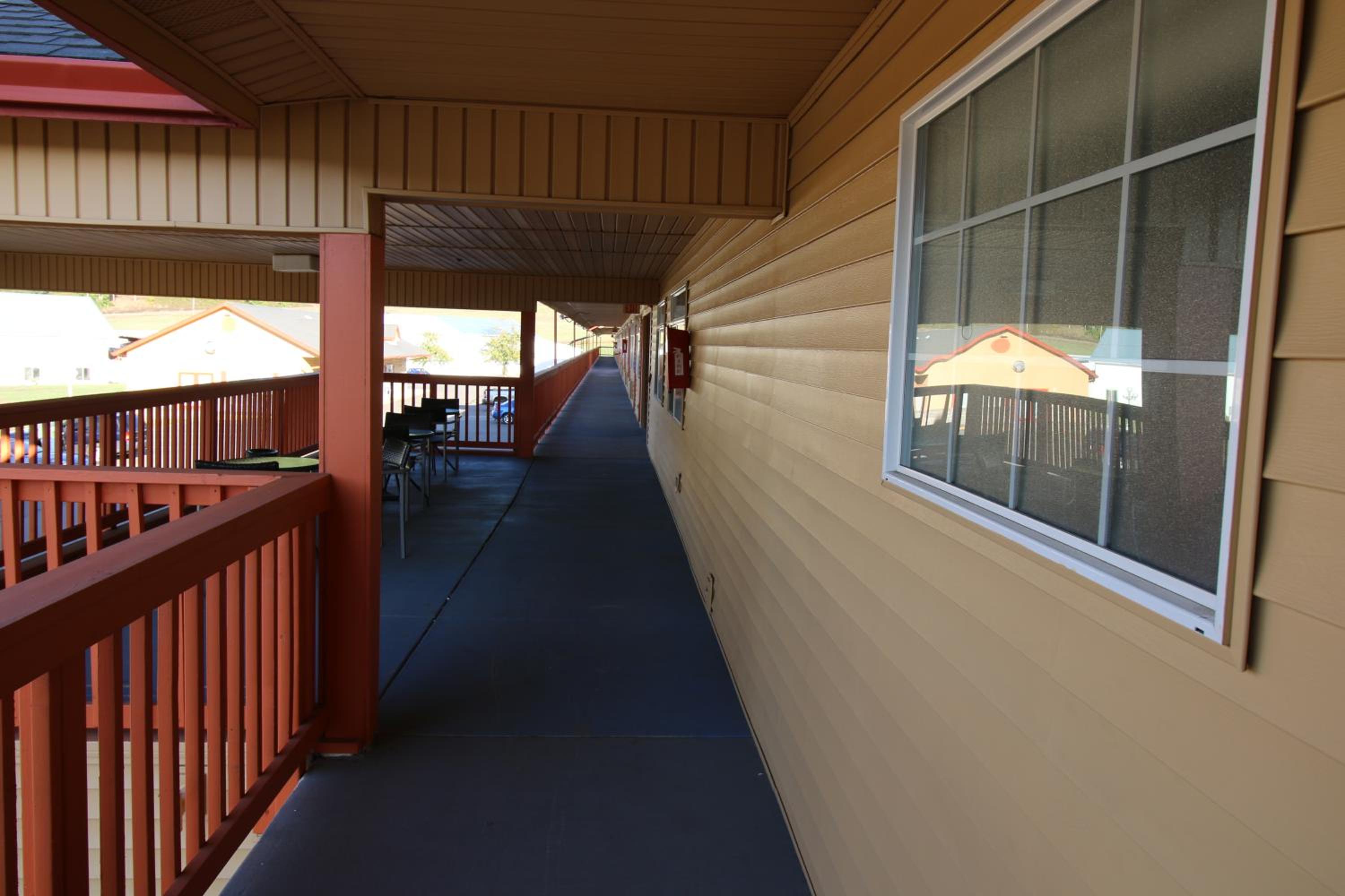 Oakland Vacations - Rice Hill Inn - Property Image 19