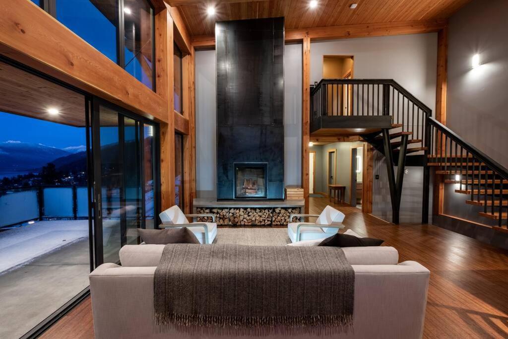 Luxe Modern Timberframe - Iconic Panorama Views with AC