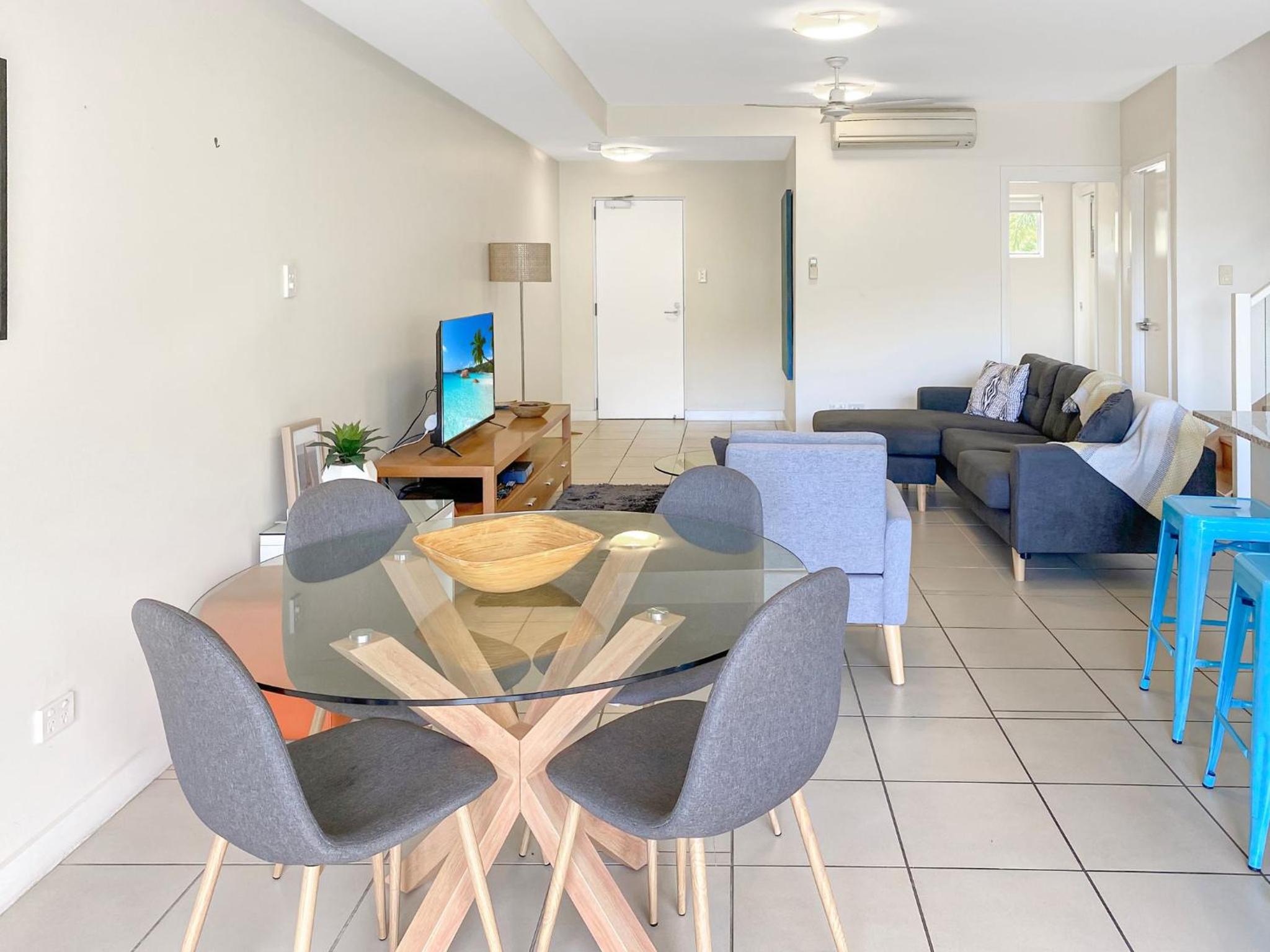 Beachside Apartment 14