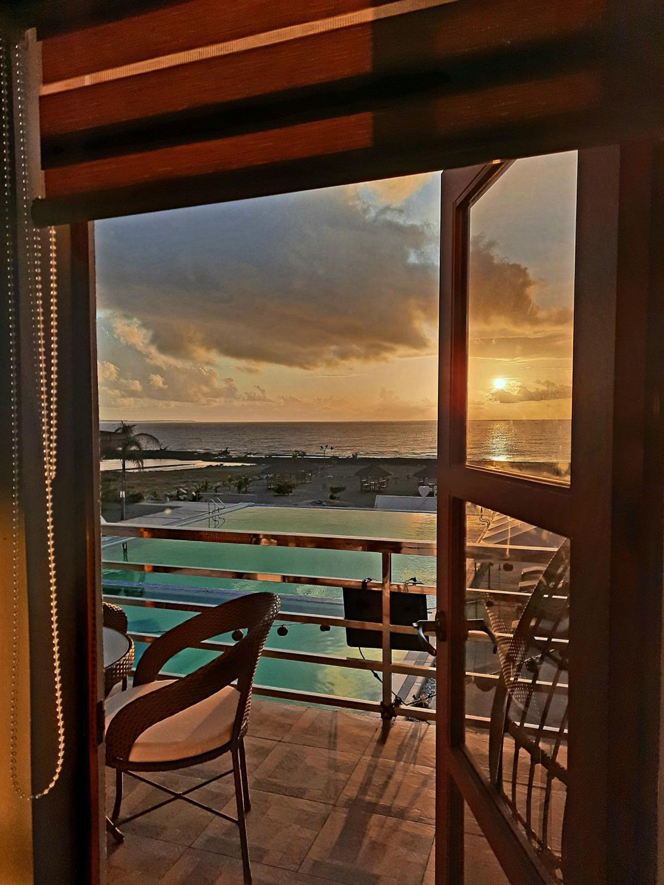 LaSersita Casitas and Water Spa Beach Resort by Cocotel view 4