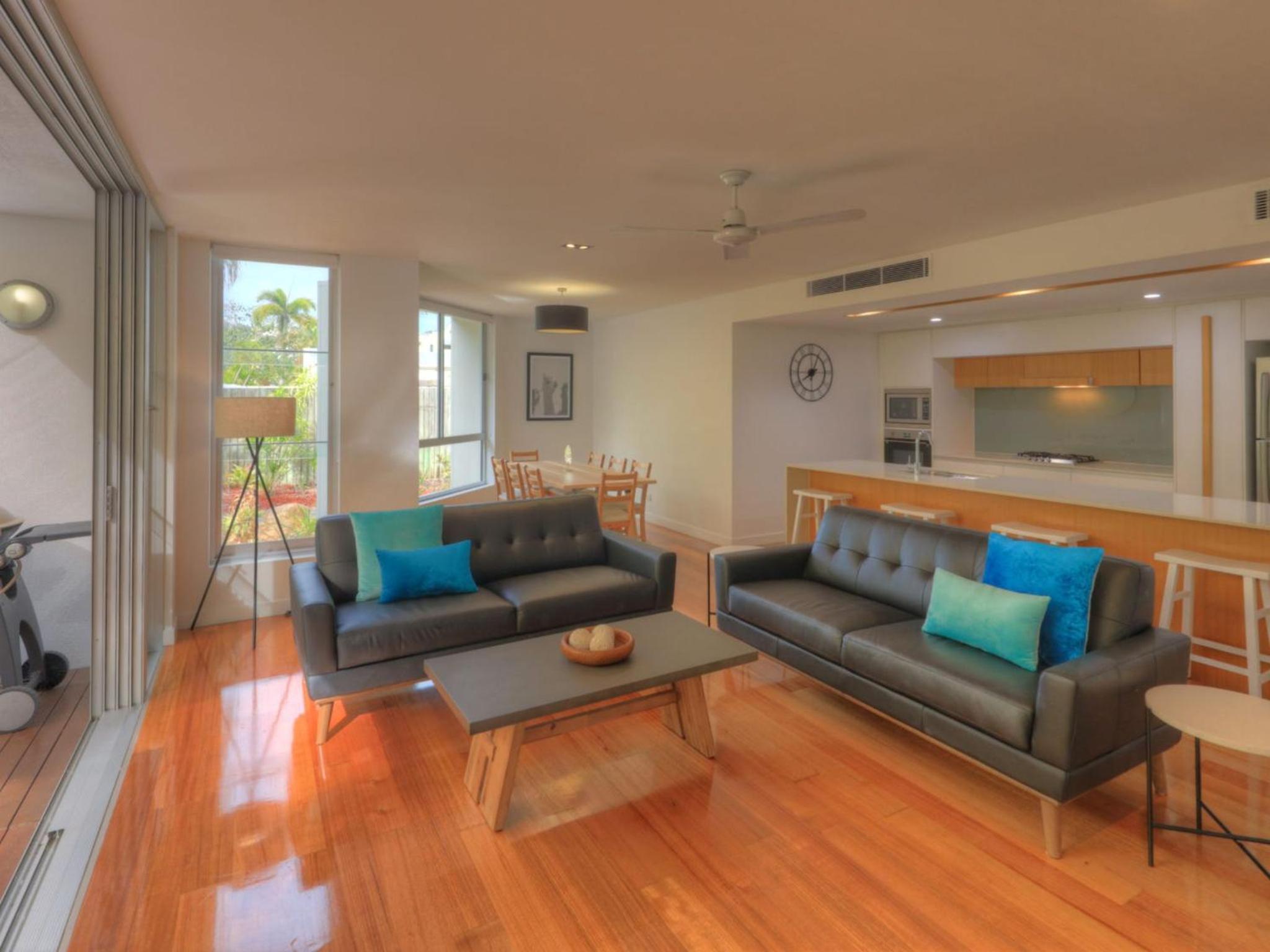 Maggies Beachfront Apartment 2