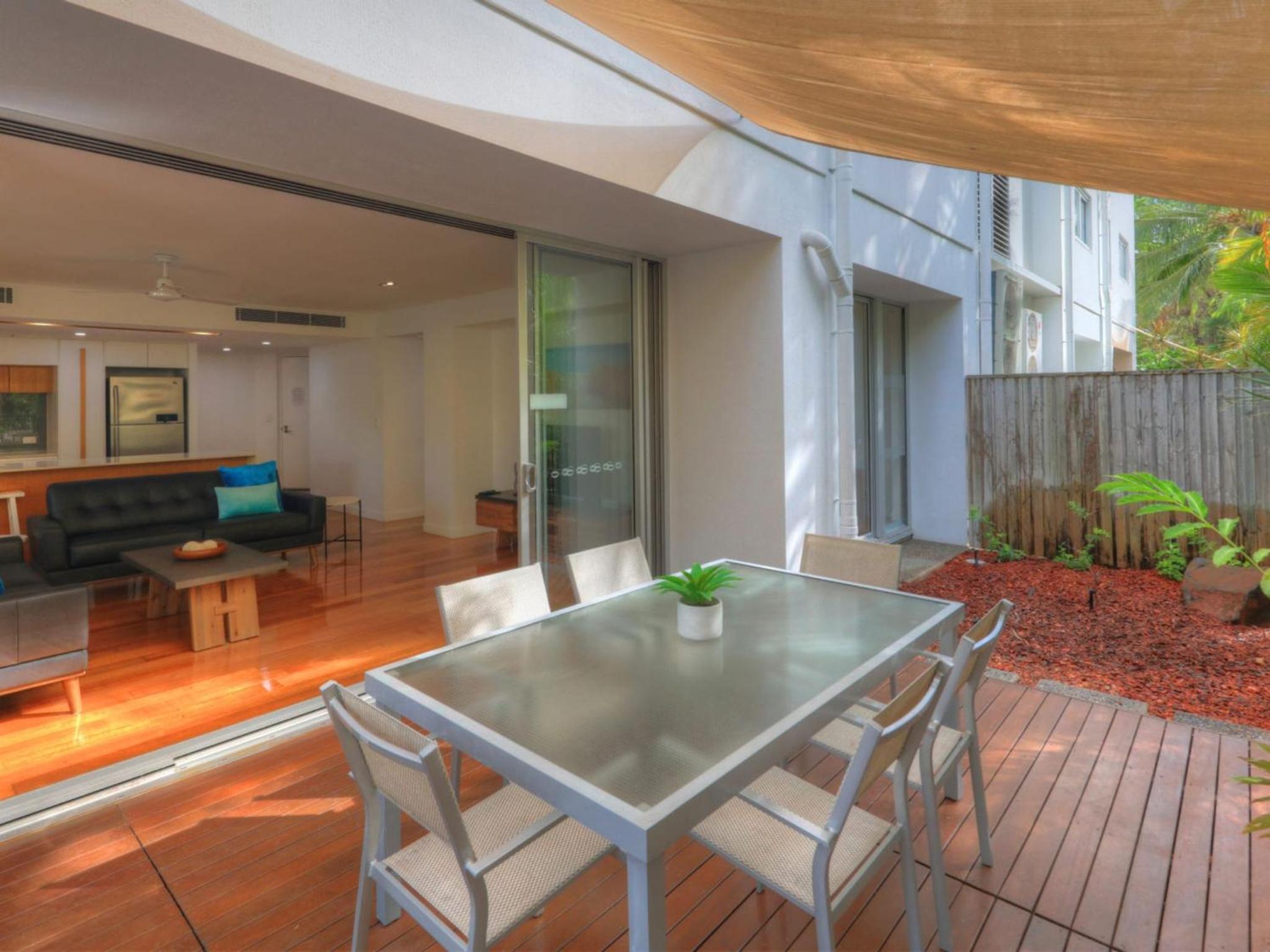 Maggies Beachfront Apartment 2