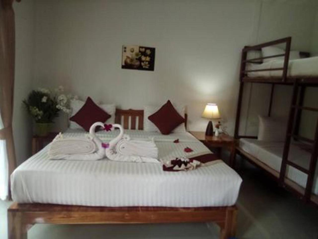 Photo 44