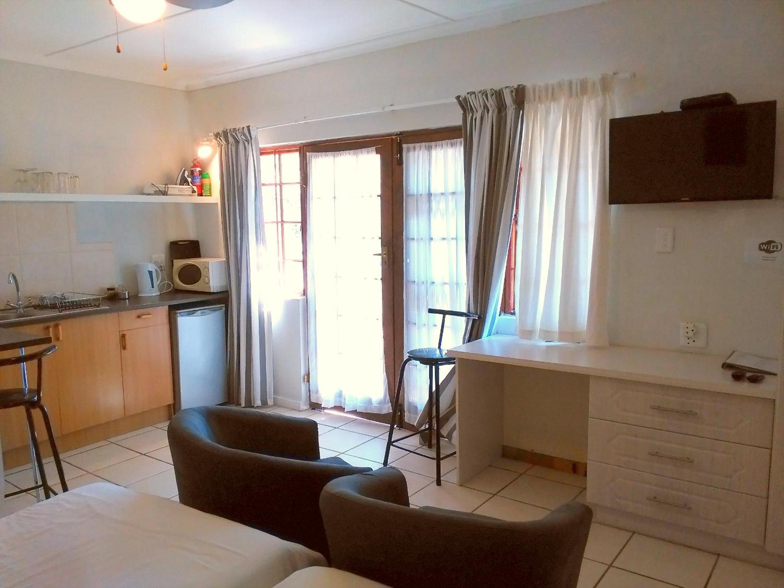 Antique Silk Self Catering Unit view 5