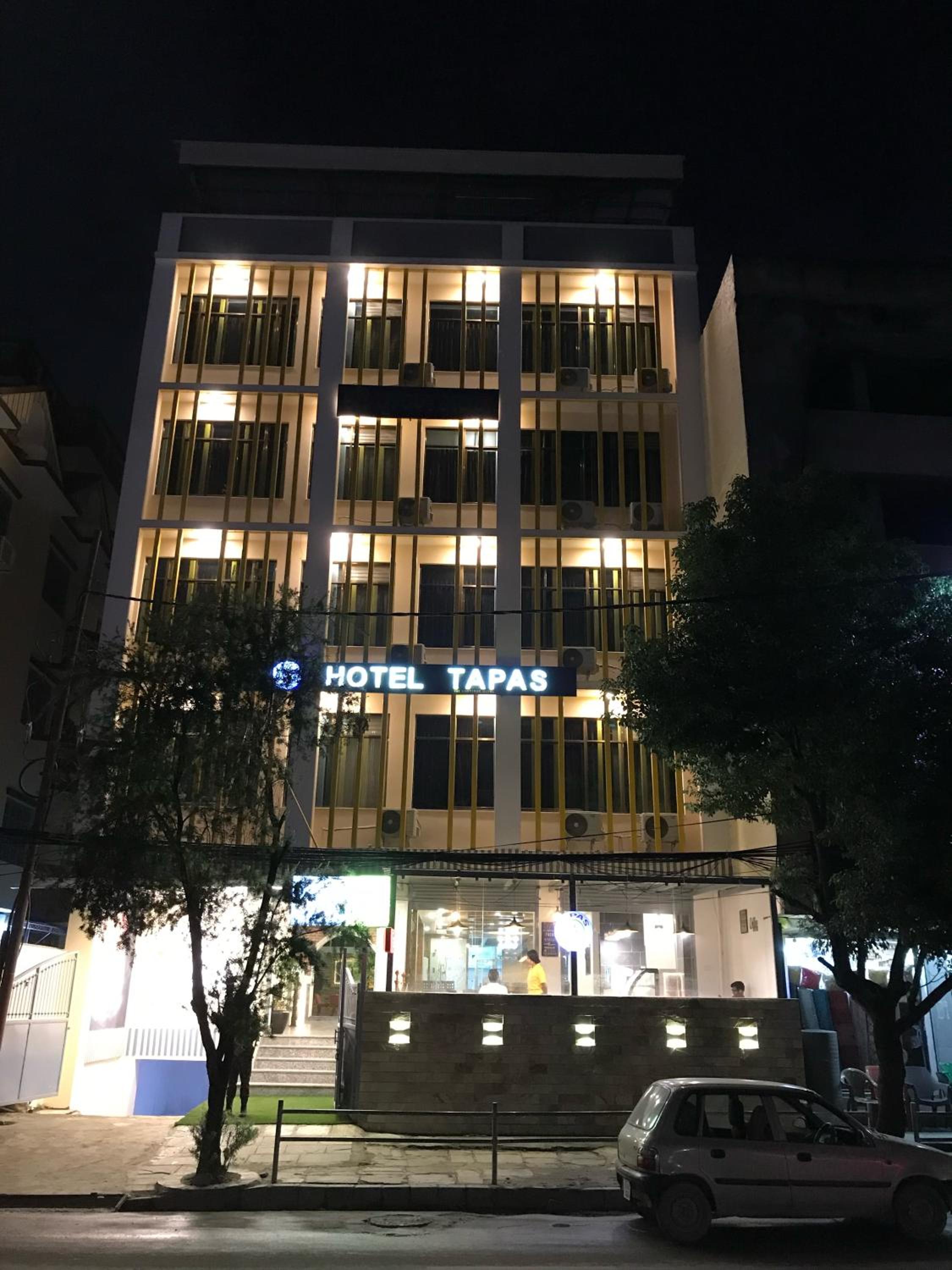 Hotel Tapas - Near Tribhuvan International Airport