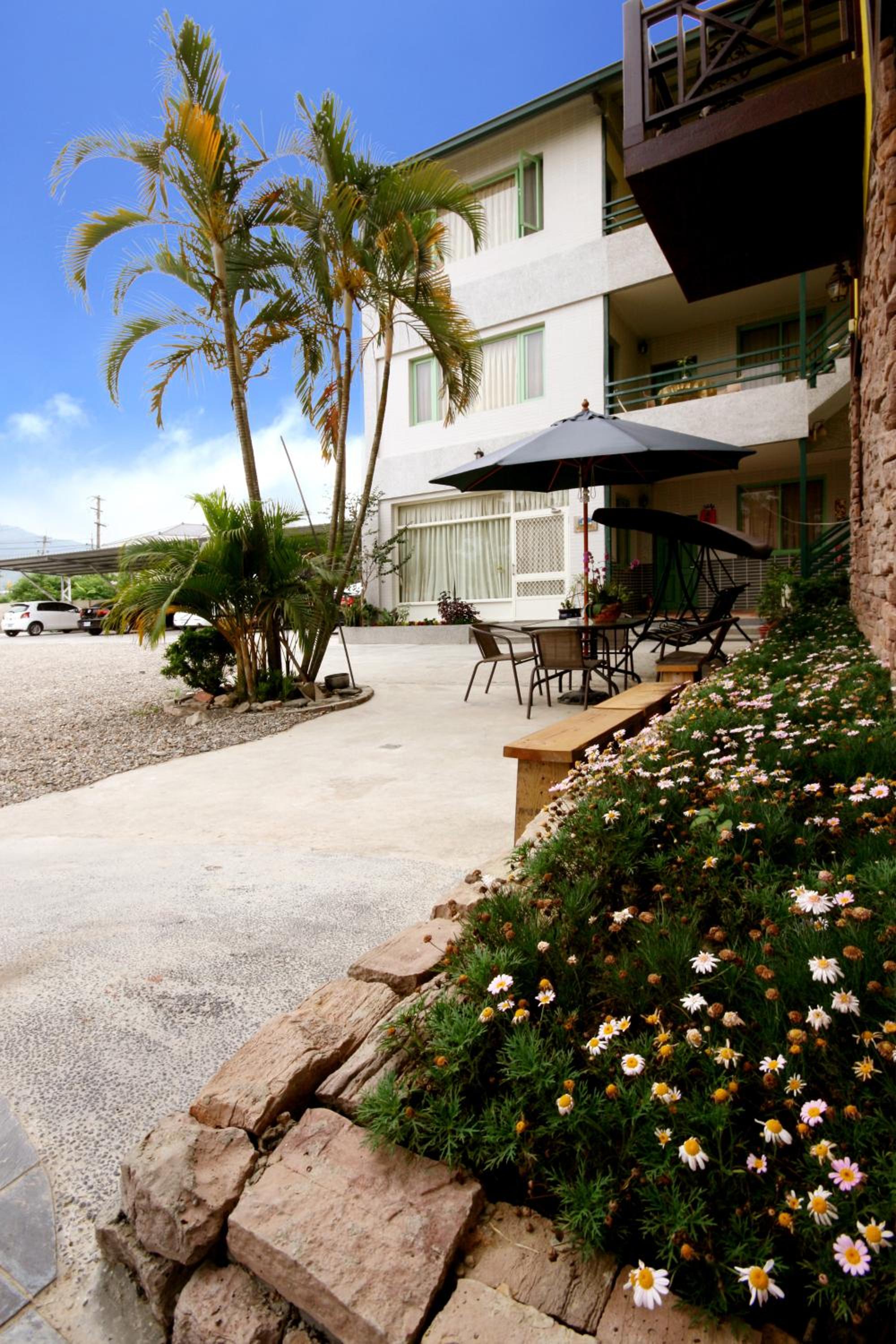 Pulicity Villa B&B