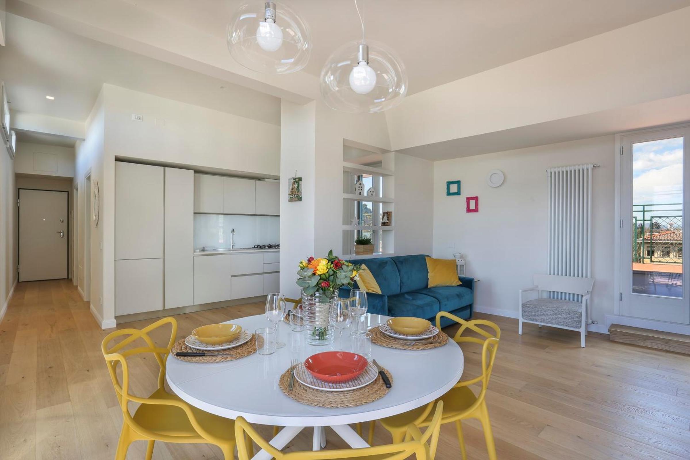 Penthouse with big terrace in Oltrarno — Florence