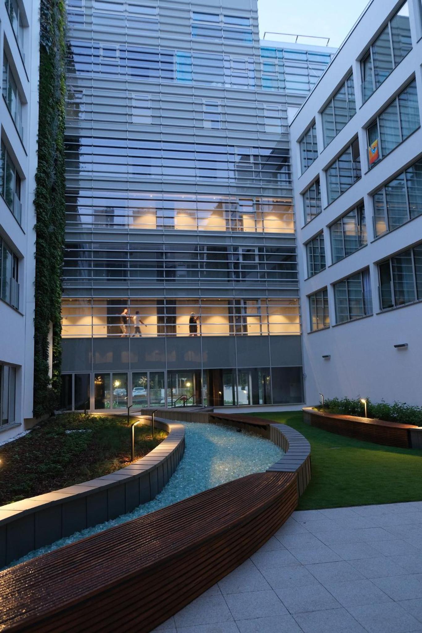 Blue Horizon Apartments view 2