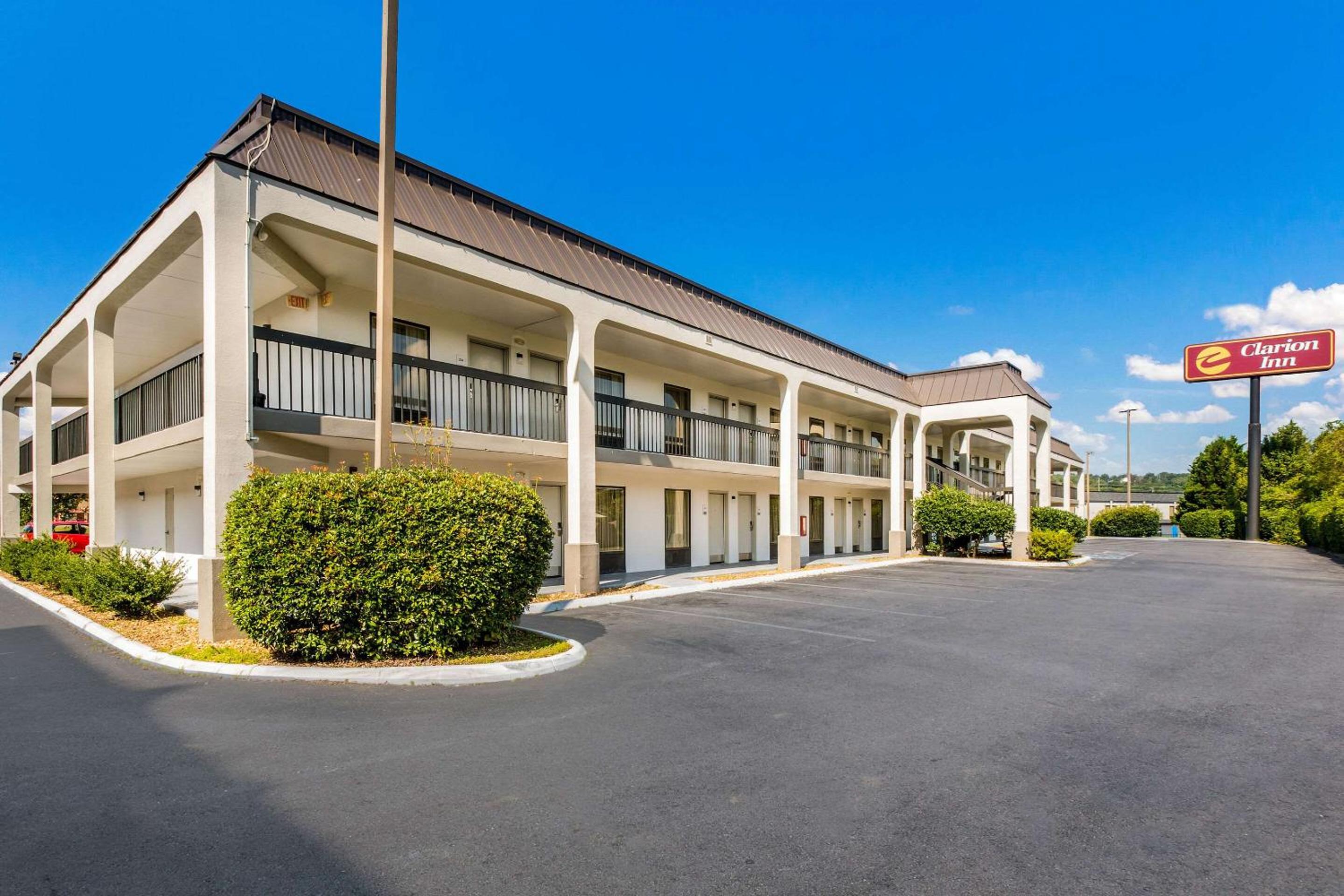 Clarion Inn Cleveland near University view 4