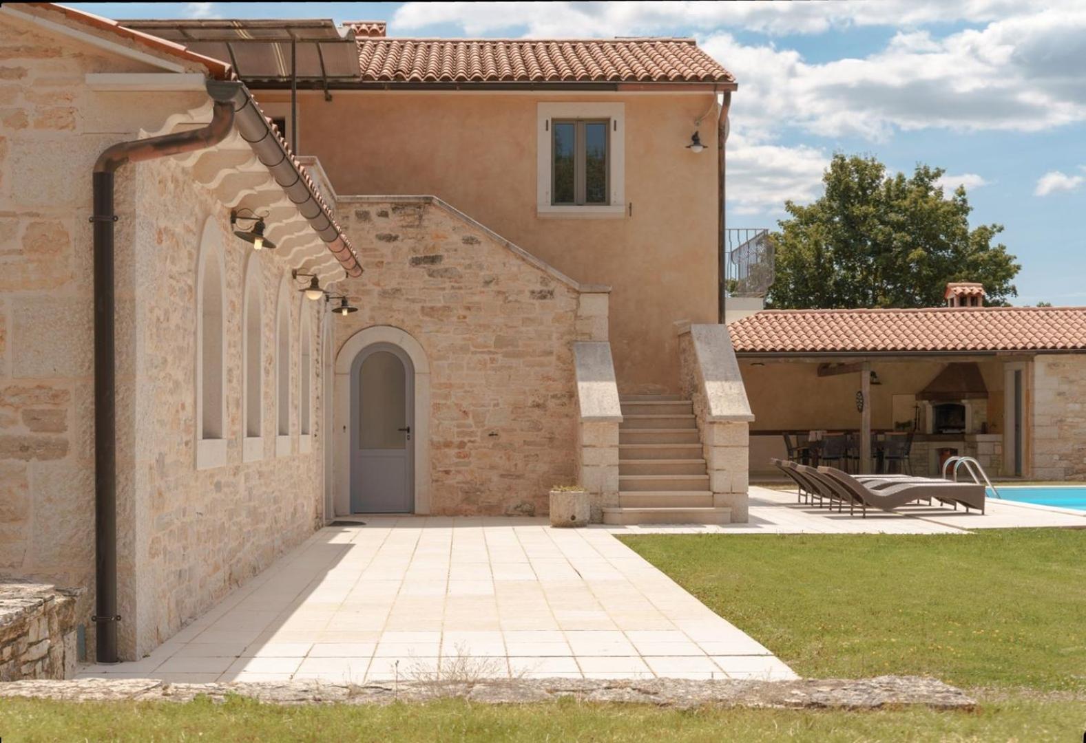 Villa Rustica view 5