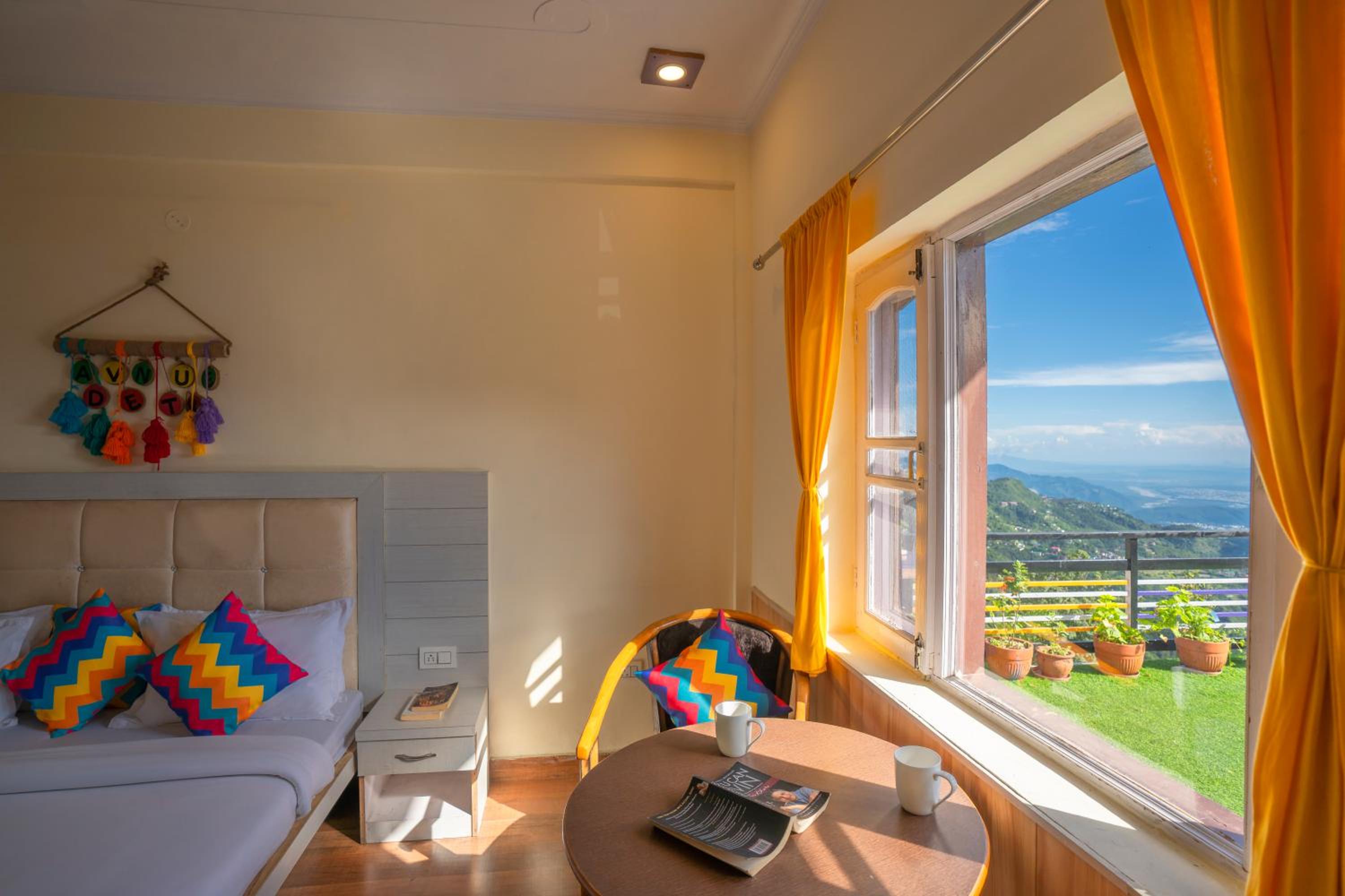 goSTOPS Mussoorie, Library Road view 5