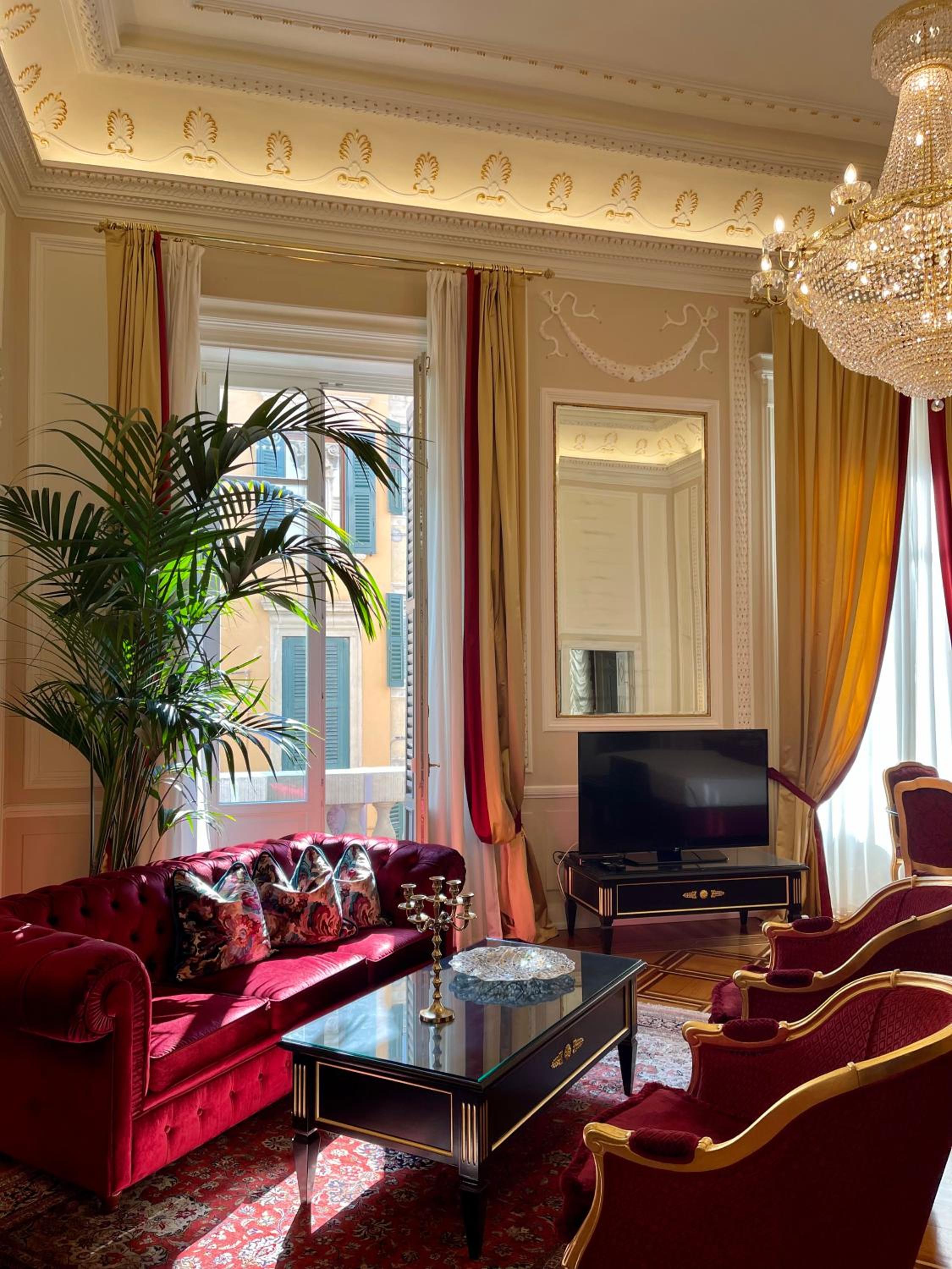 Palazzo Monga Boutique Guesthouse - Image 2