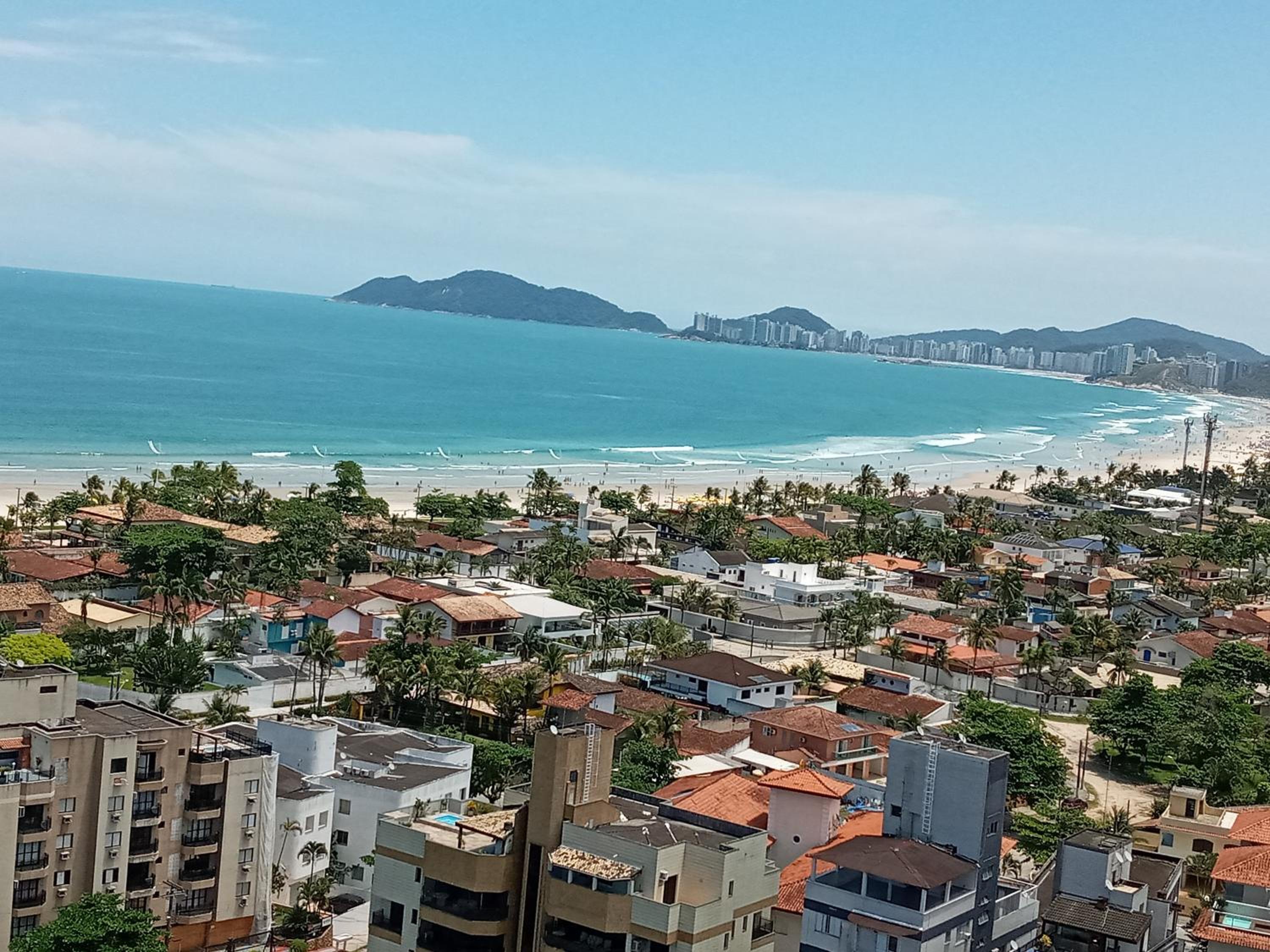 Apto Vista para o Mar Enseada - Guaruja 18o andar Cond Clube