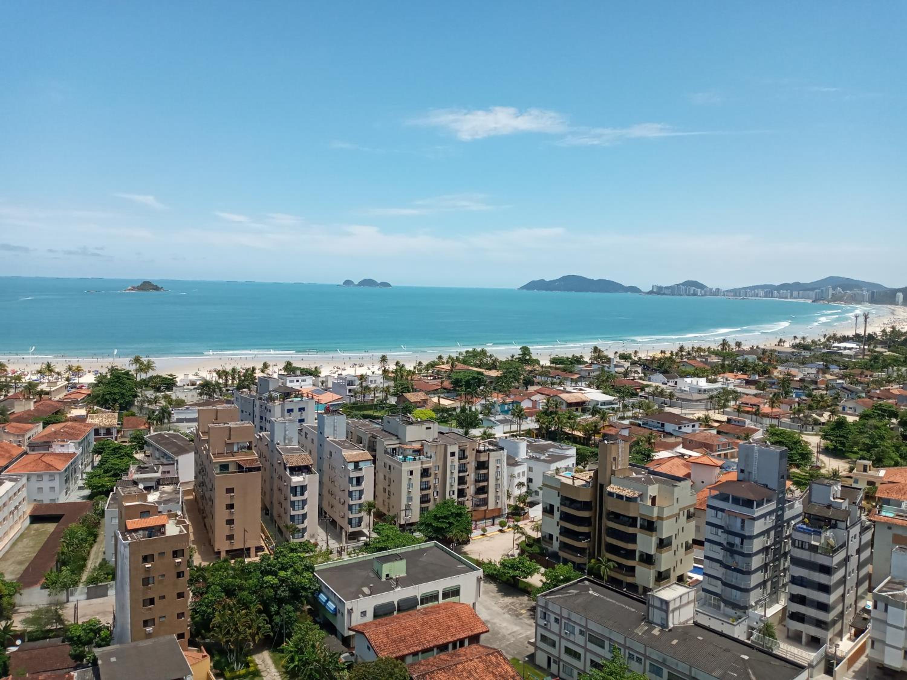 Apto Vista para o Mar Enseada - Guaruja 18o andar Cond Clube