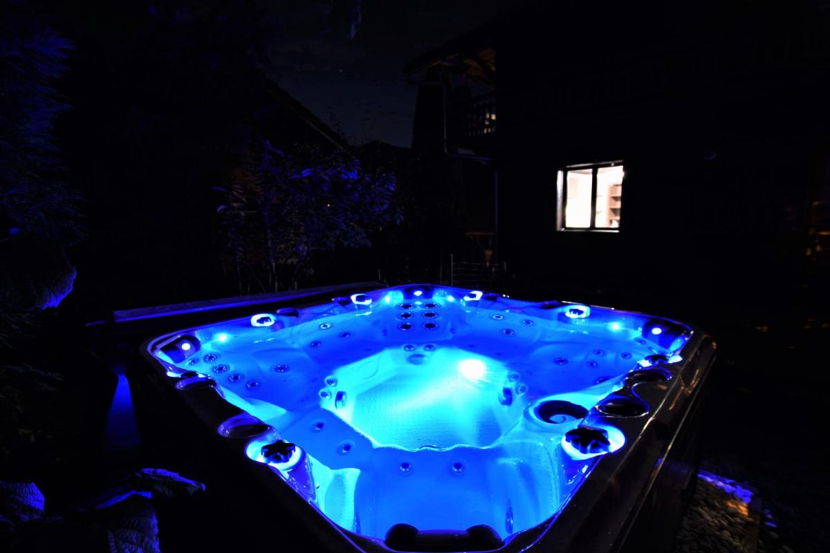 Jacuzzi