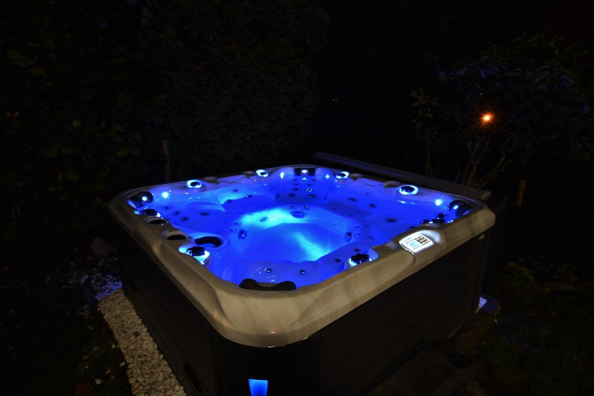 Jacuzzi