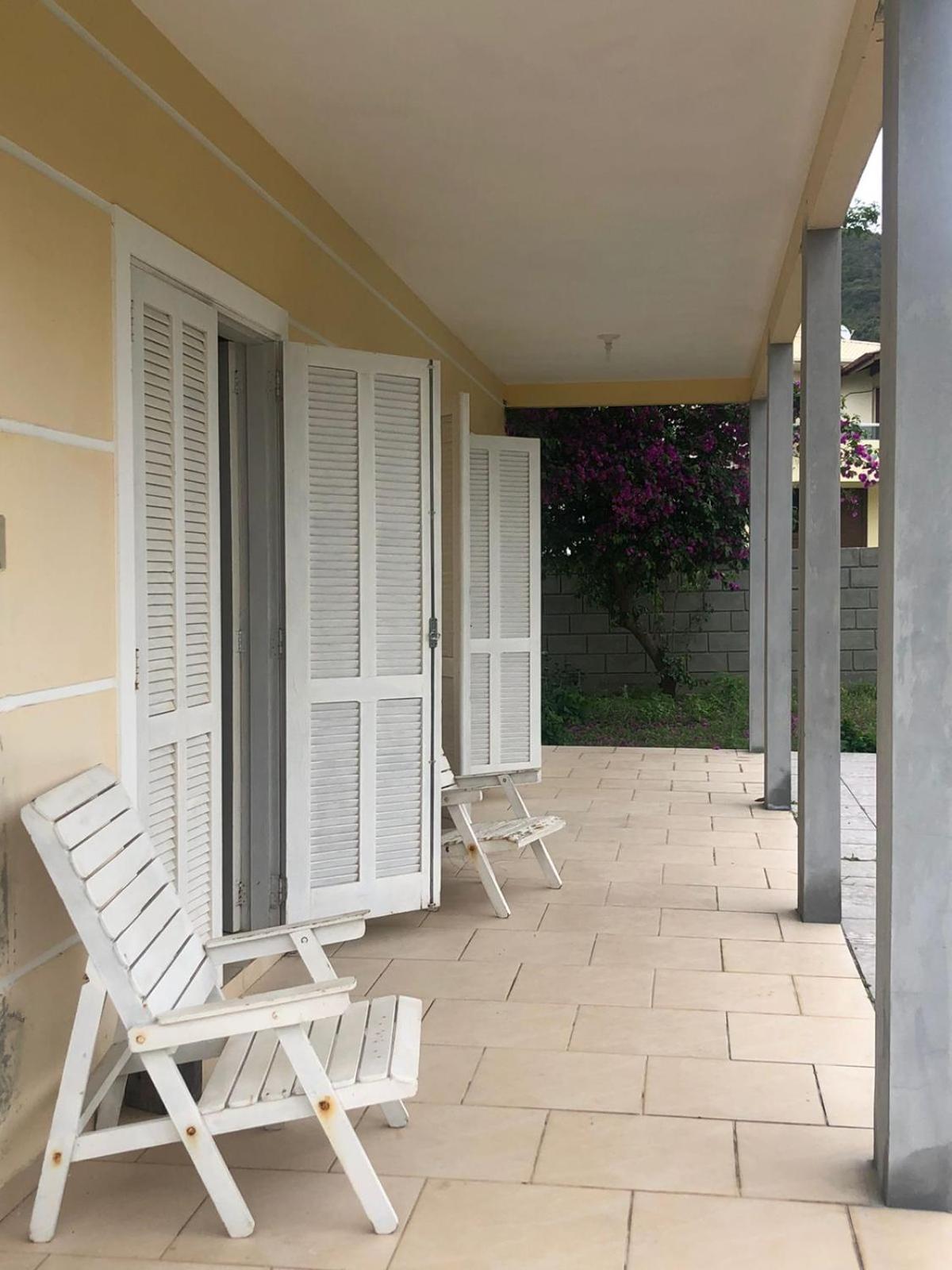 Casa grande na Gamboa Garopaba