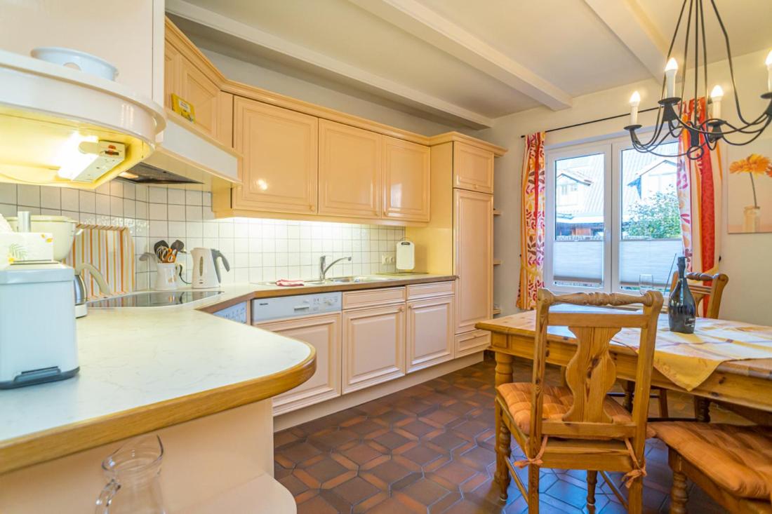 Schallers Hüs 1 en Tinnum — kitchen