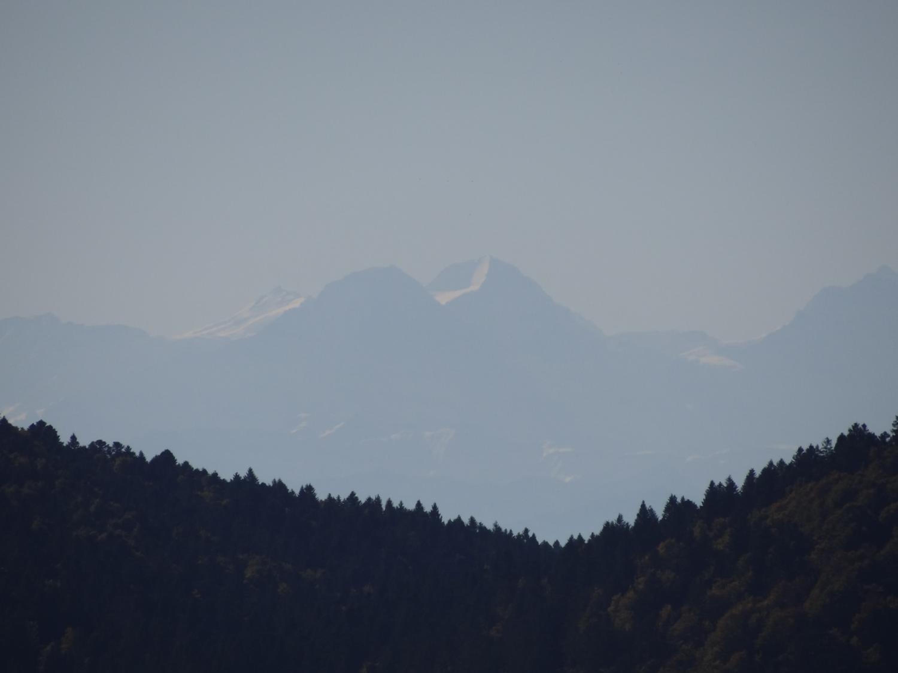 Photo 33