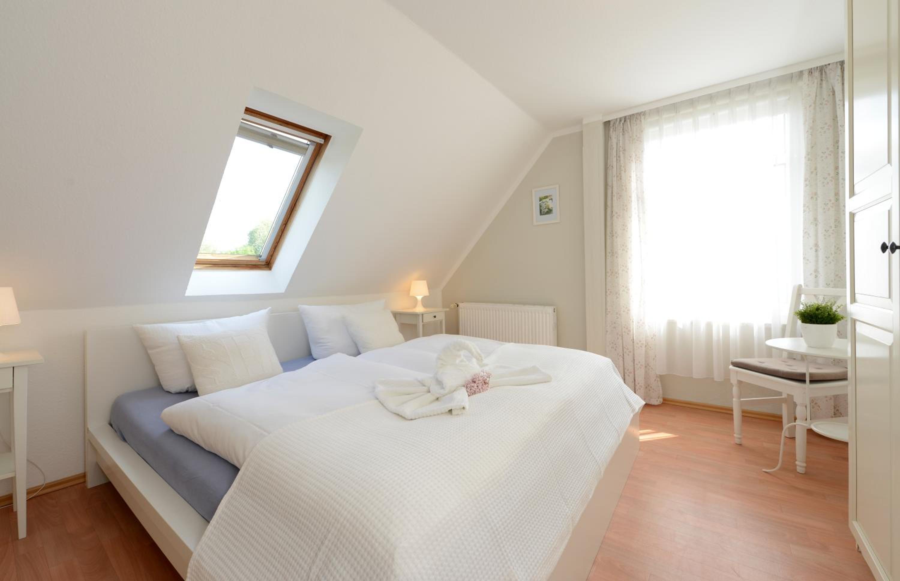 Ferienhaus für 8 Personen mit Kamin & Terrasse