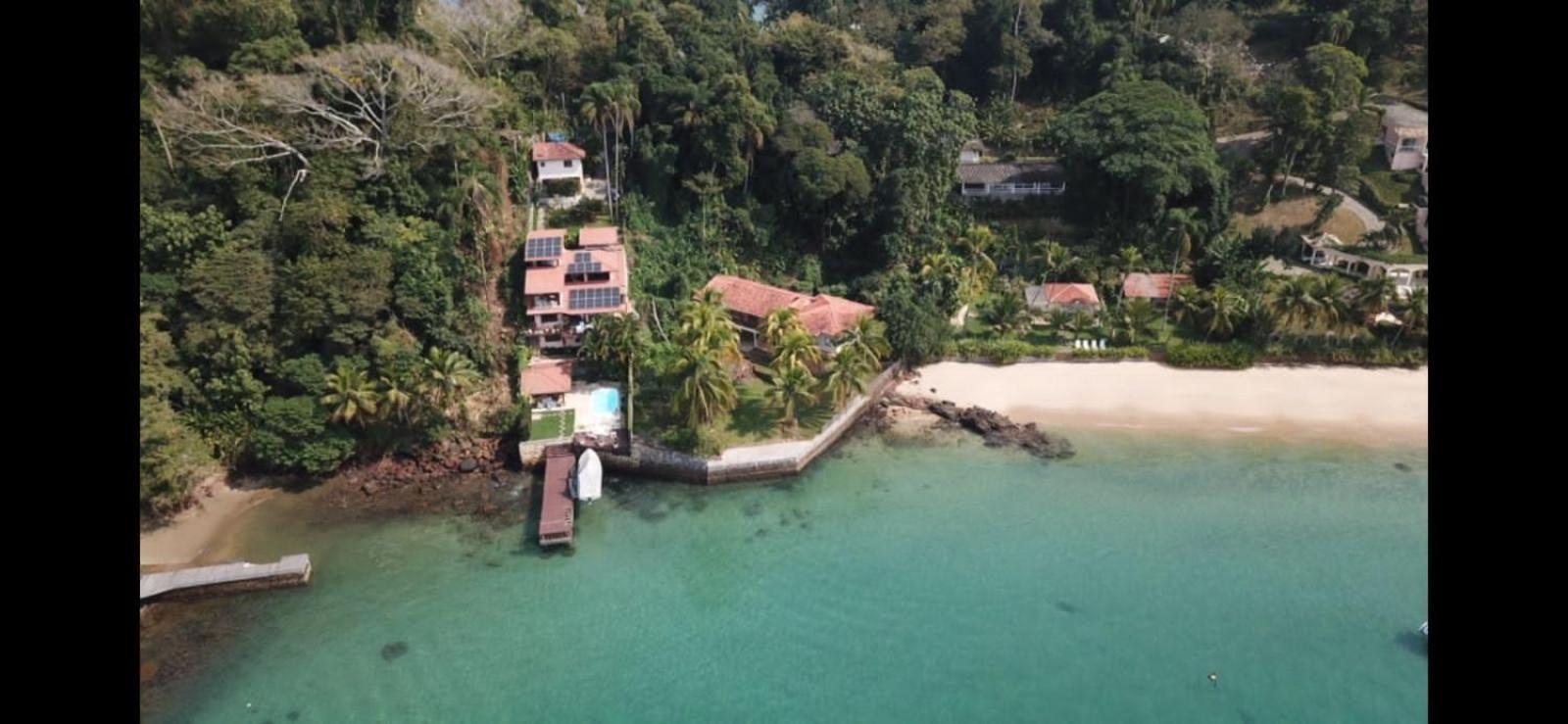 CASA MARAVILHOSA à BEIRA MAR EM ANGRA DOS REIS