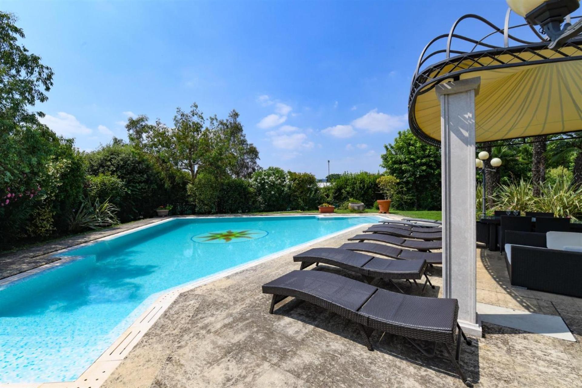Private Luxury Villa with Pool view 5