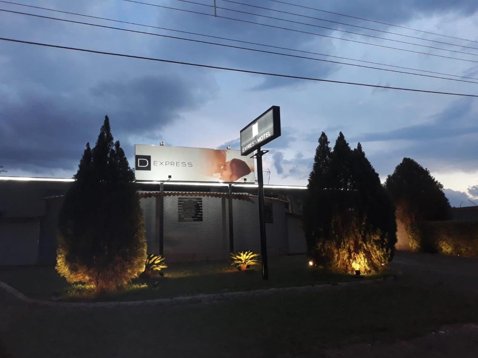 Hotel Drops Express Motel