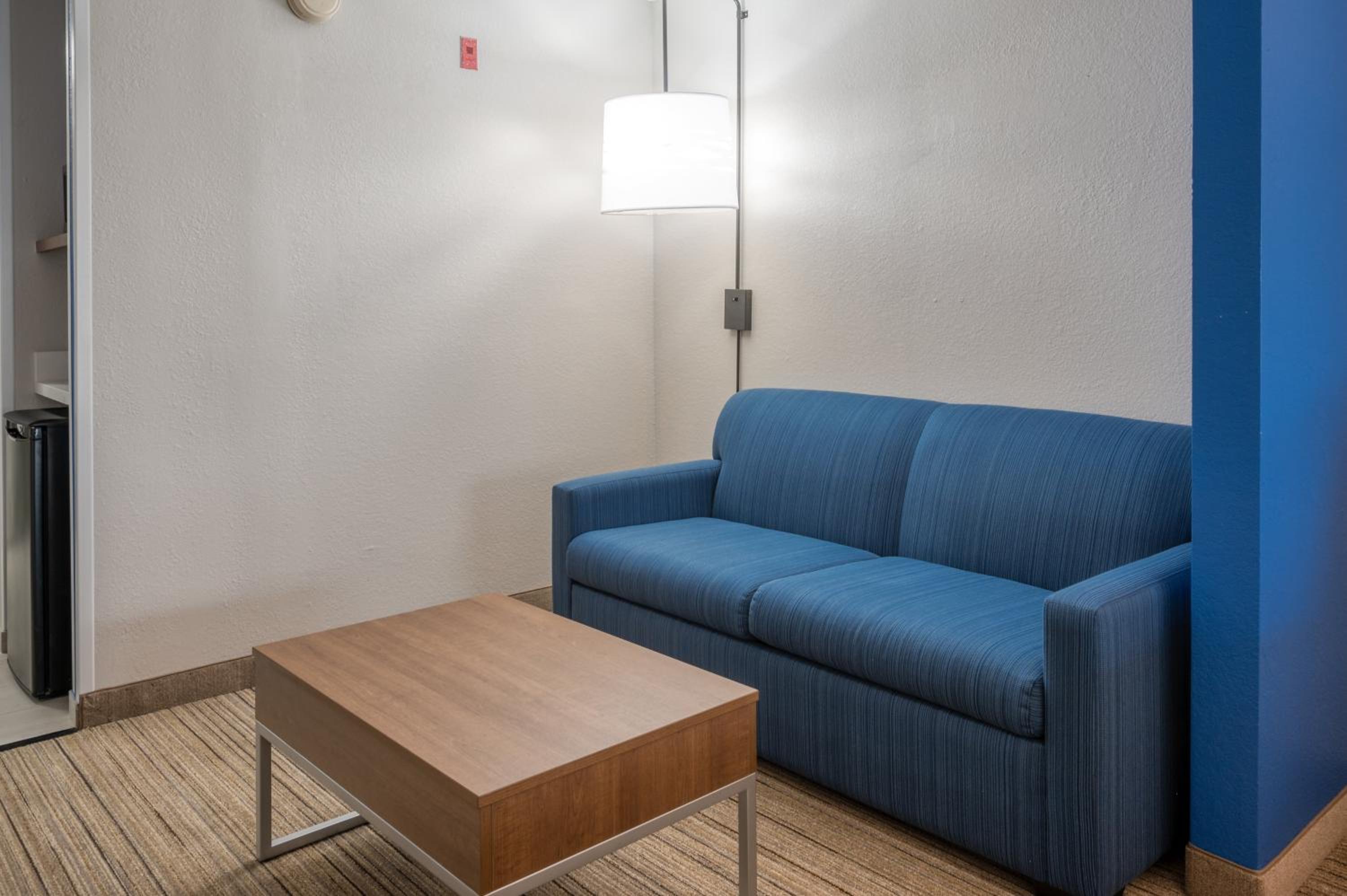 Holiday Inn Express Hotel & Suites Greenville by IHG