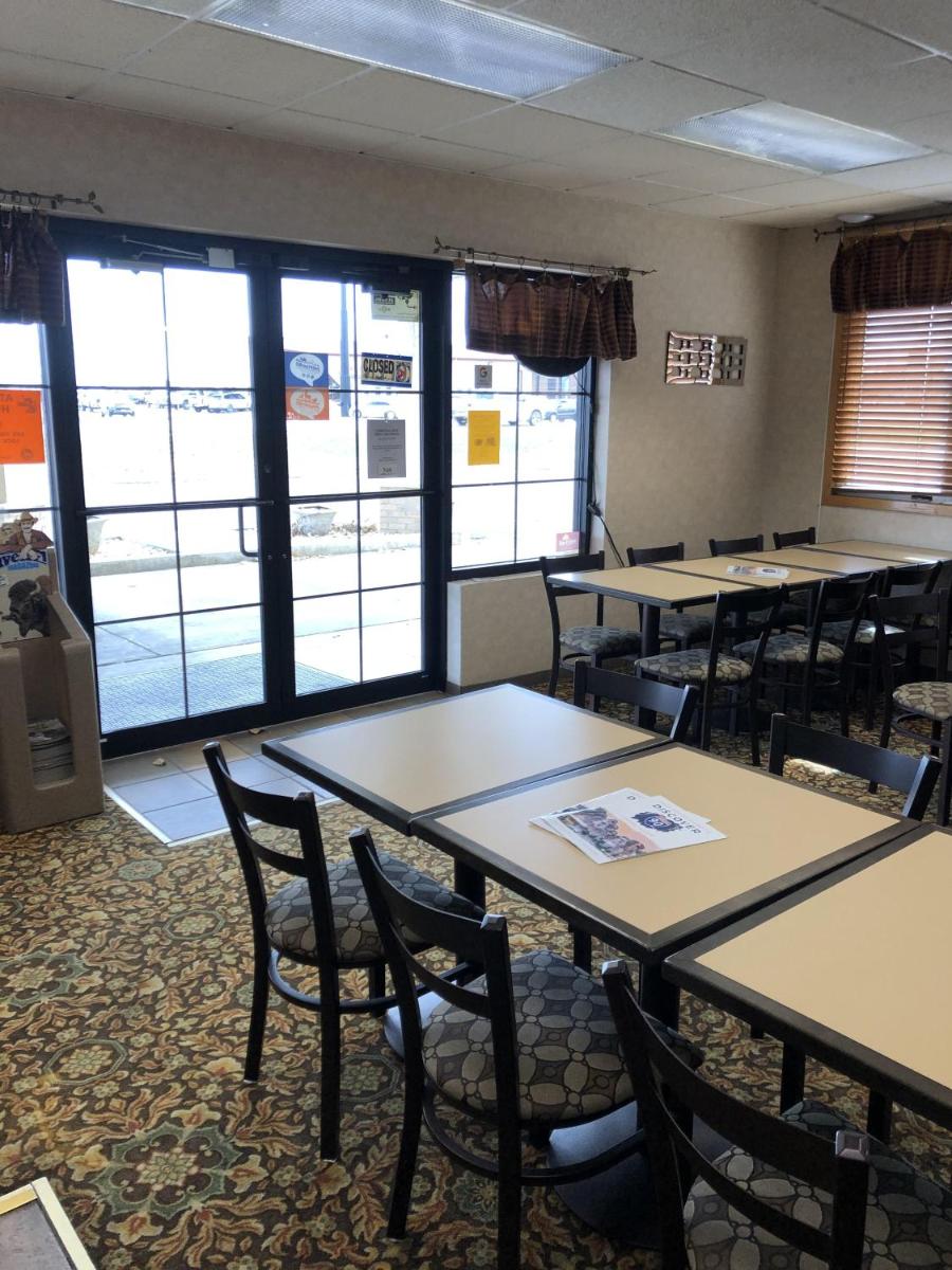 Mitchell Vacations - Corn Palace Inn - Property Image 1