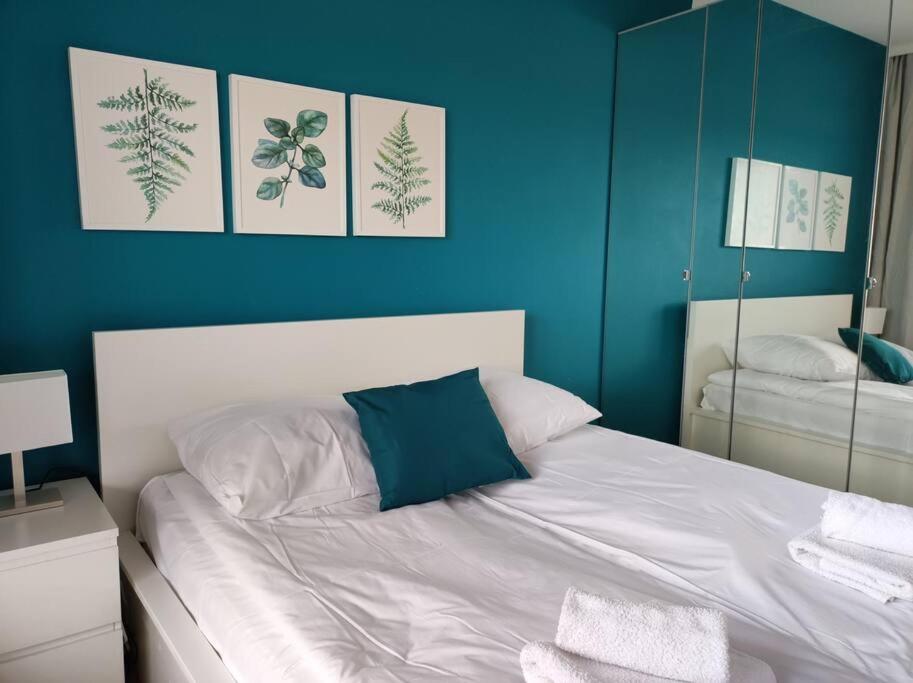 Lovely Apartment vis-a-vis Medicover and Paley Institute