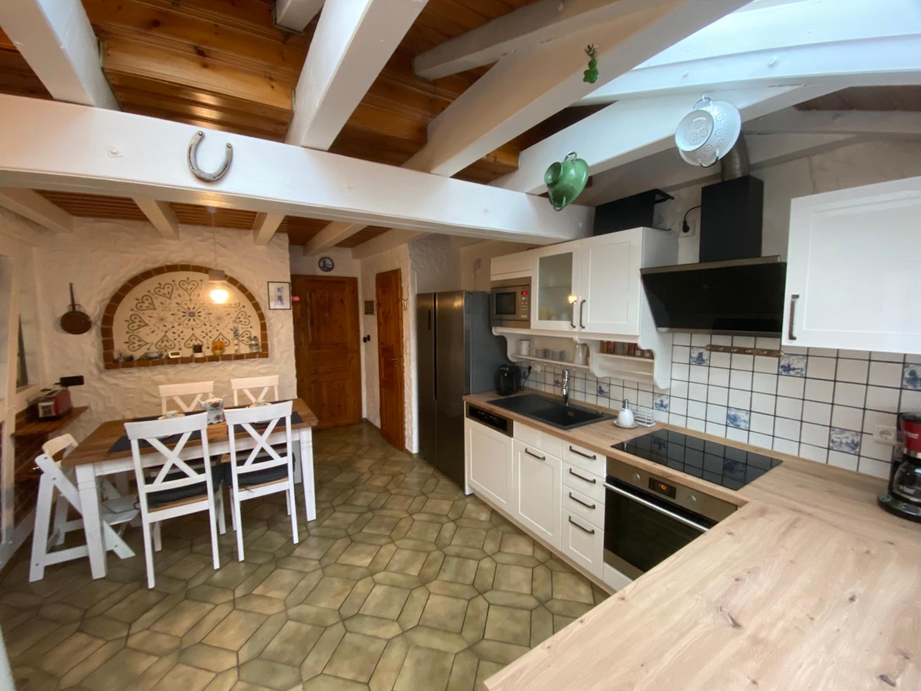 Lindenhuus-Urlaub unter einem Teilreetdach-Terrasse - Nahe Norden-Norddeich